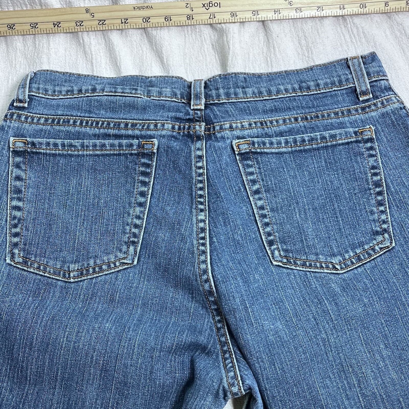 Eddie Bauer Natural Fit Jeans Women’s Size 12 Straight Leg Cotton Blend Denim