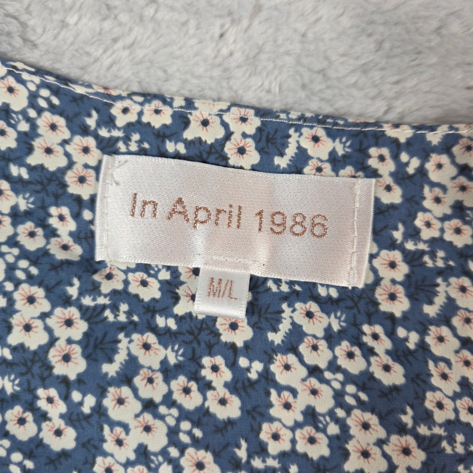 In April 1986 Womens M/L Blue Floral Wrap Midi Dress 3/4 Sleeve V-Neck