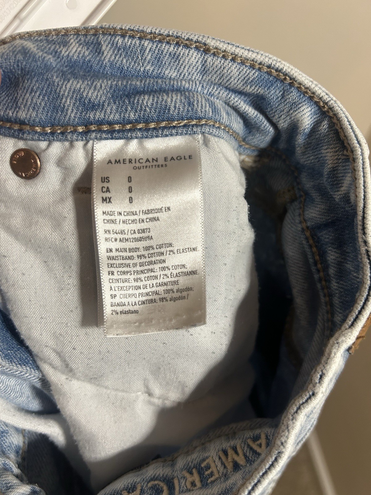 American Eagle Outfitters High Rise Light Wash Cut-Off Shorts Size 0