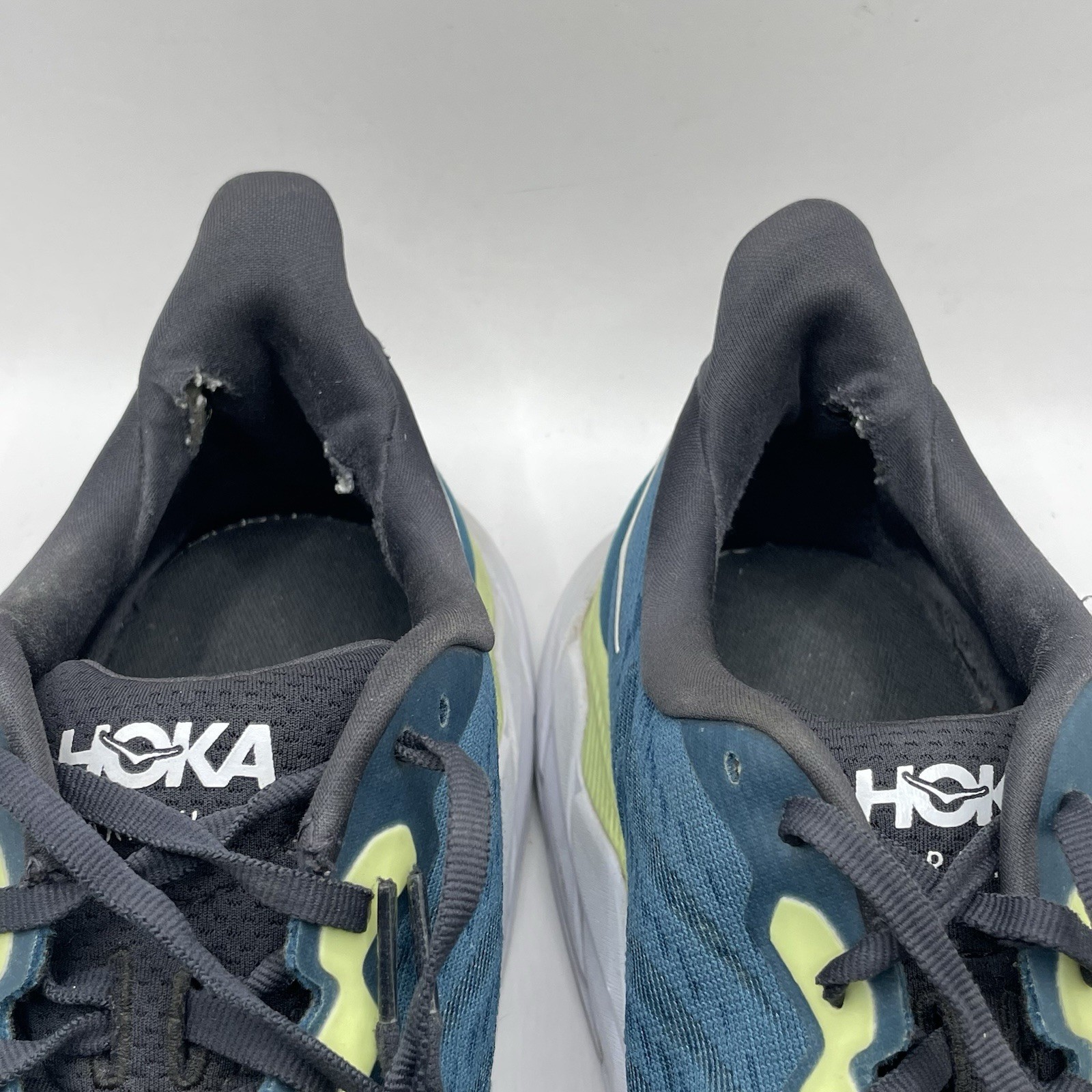 HOKA Arahi 6 Wide Men’s Low Top Lace-Up Running Sneakers Blue Green Sz 11 2E