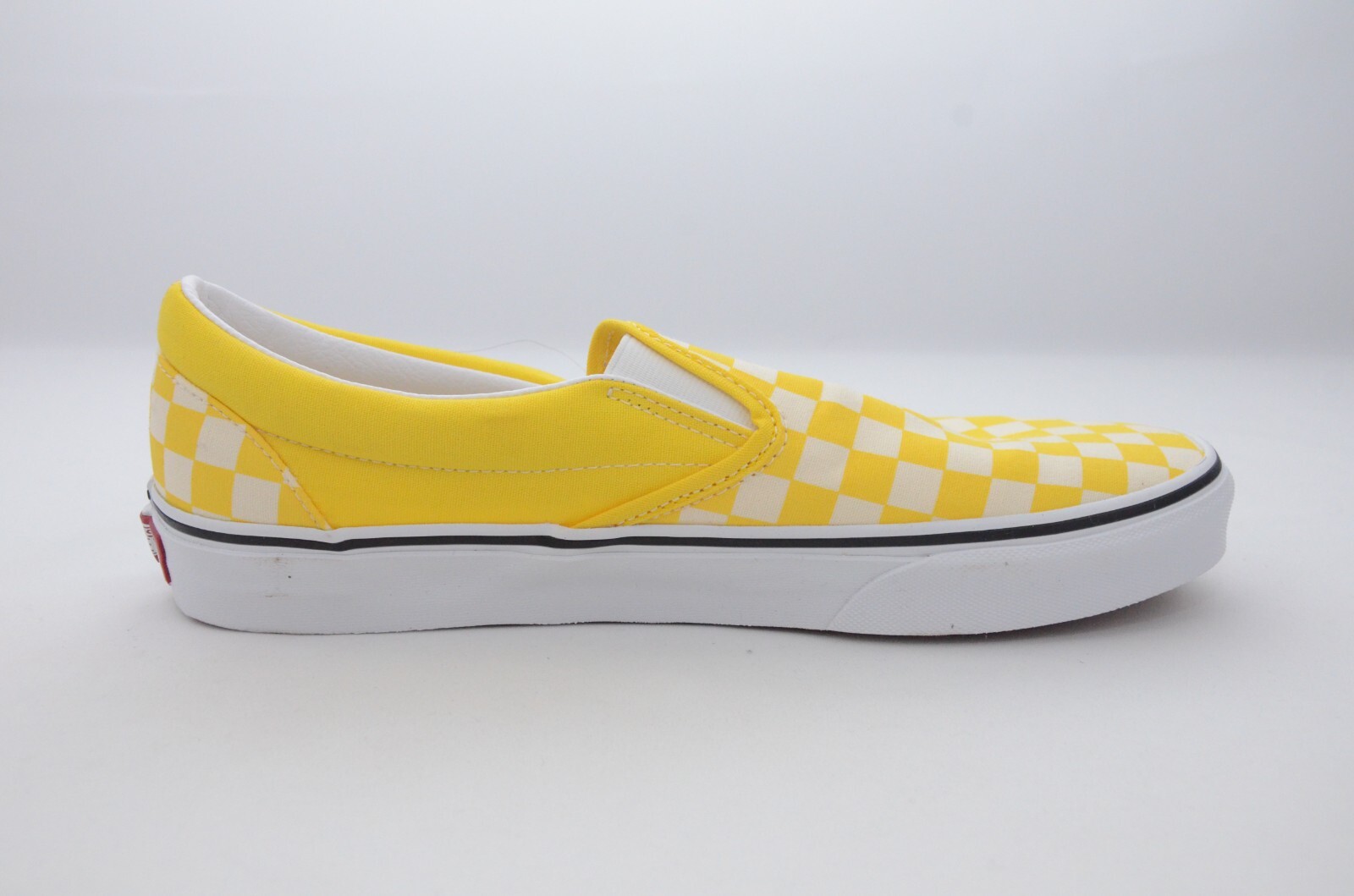 Vans Classic Slip-On Checkerboard Men’s Multiple Sizes New in Box VN0A33TB42Z