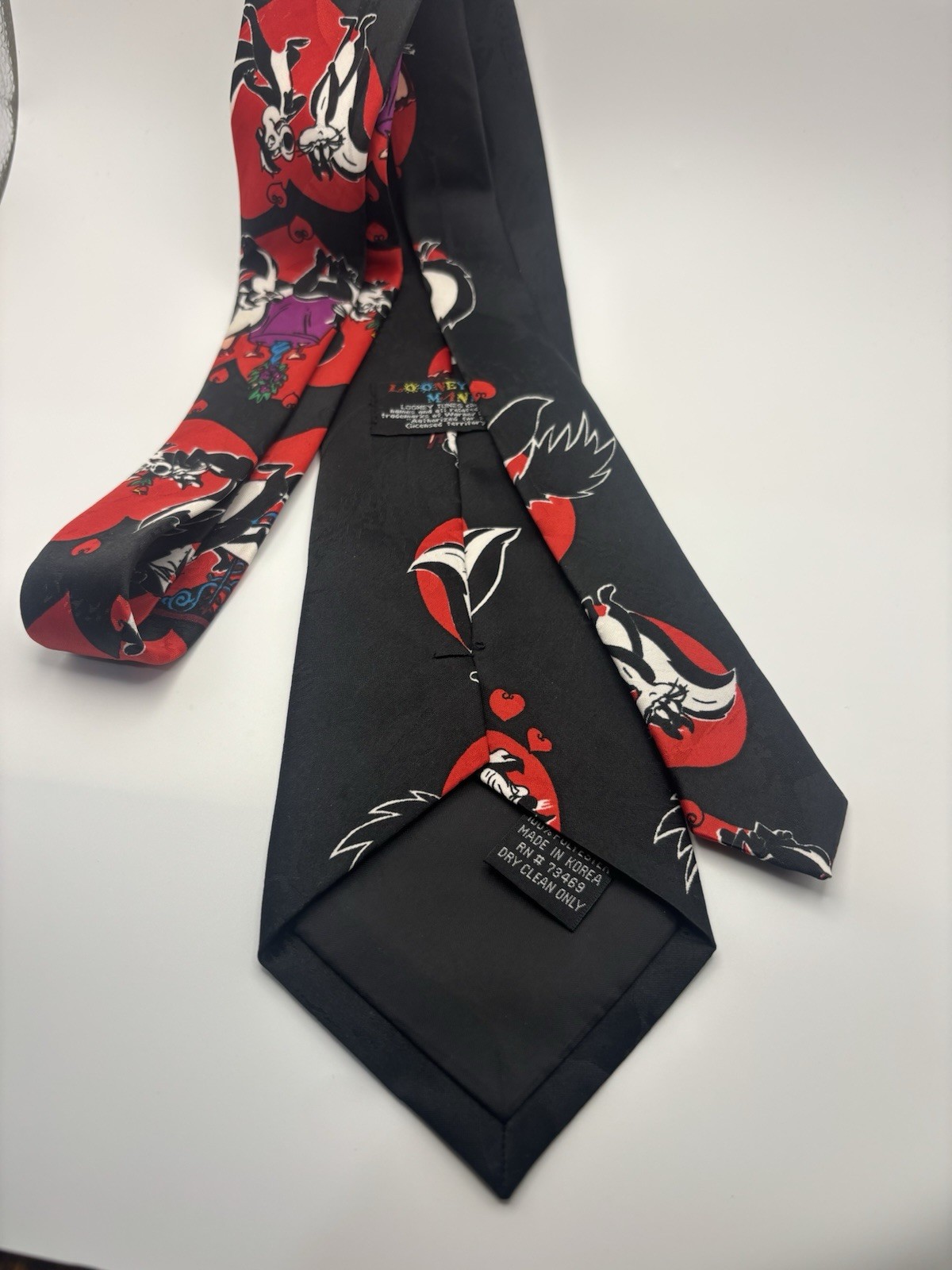 Vintage Looney Tunes Mania Pepe Le Pew Skunk Tie 1995 Hearts Valentines Day
