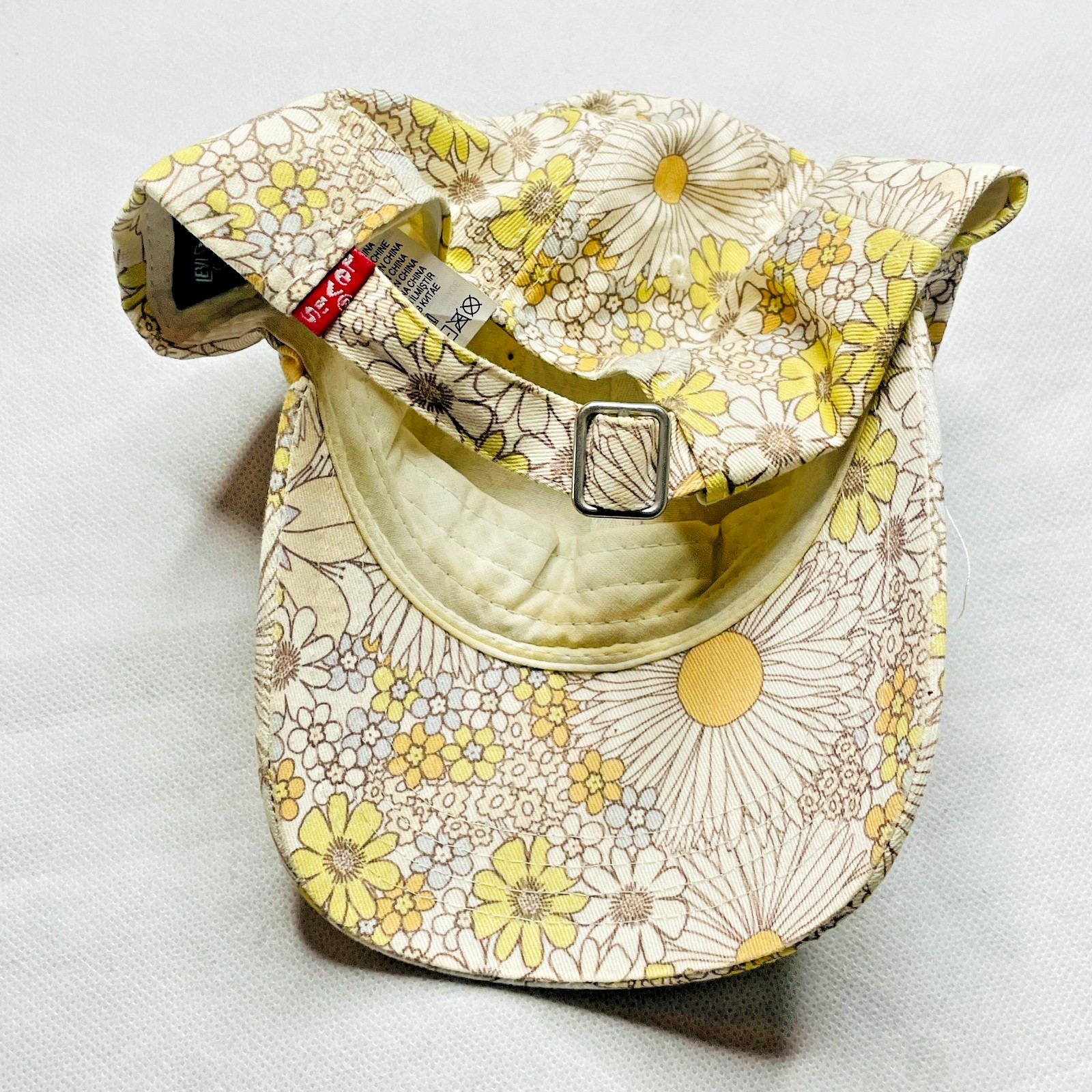 Levi’s Baseball Cap Hat Floral Daisy Print Yellow White Denim Adjustable Strap