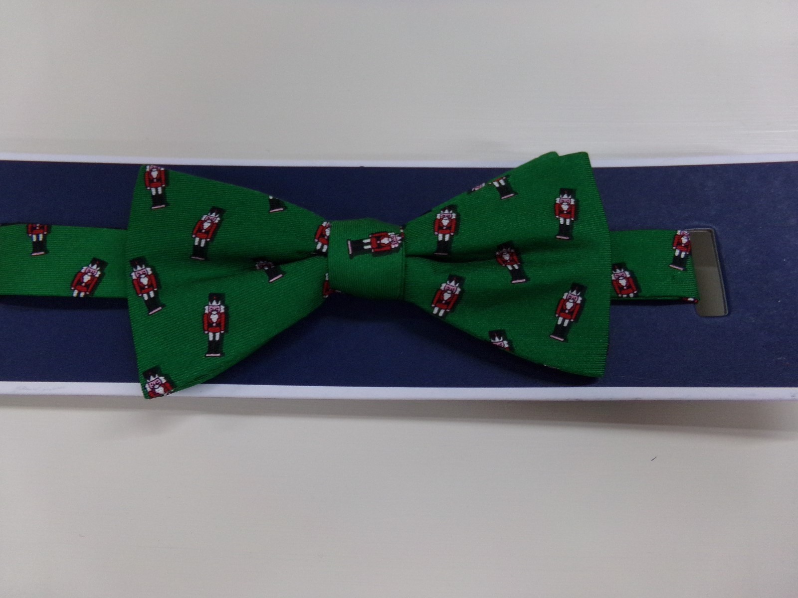 Mens Chaps Christmas Bow Tie Green w/ Tin Soldiers NEW MSRP $38.00 ~ Bowtie