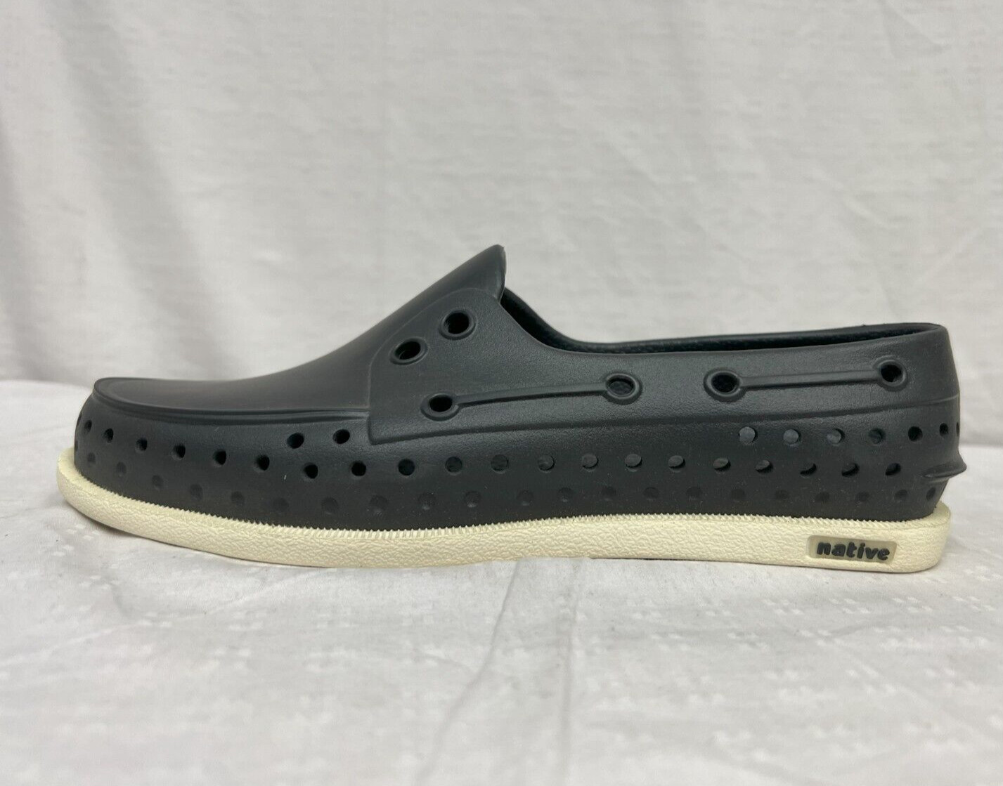 Native Adults Howard Slip On Sneaker/Water Shoes Jiffy Black Size Men 4/Women 6