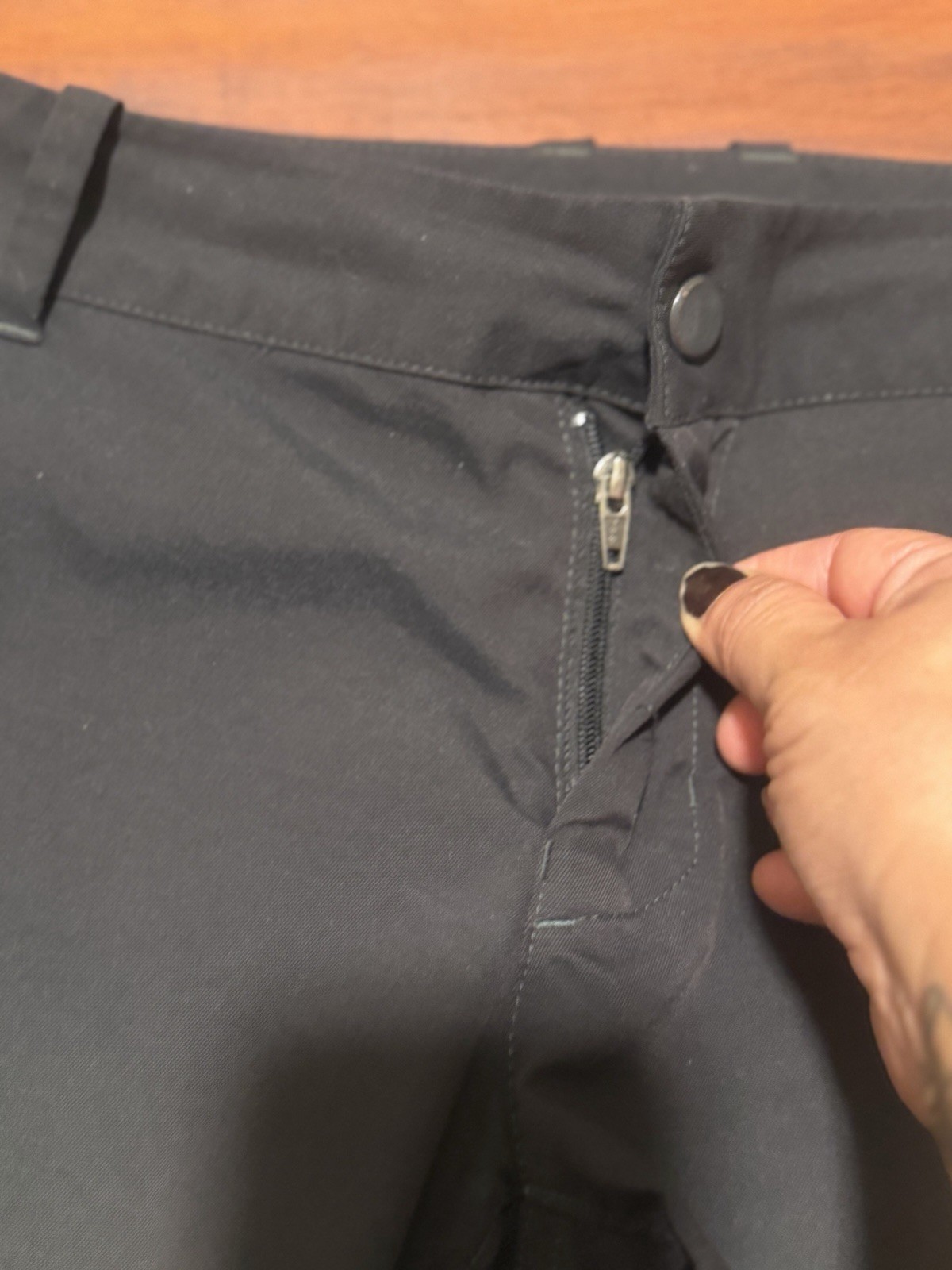 Mountain Hardwear Pants Womens 2×29 Gray Cargo Pocket Outdoor Hiking Drawstring