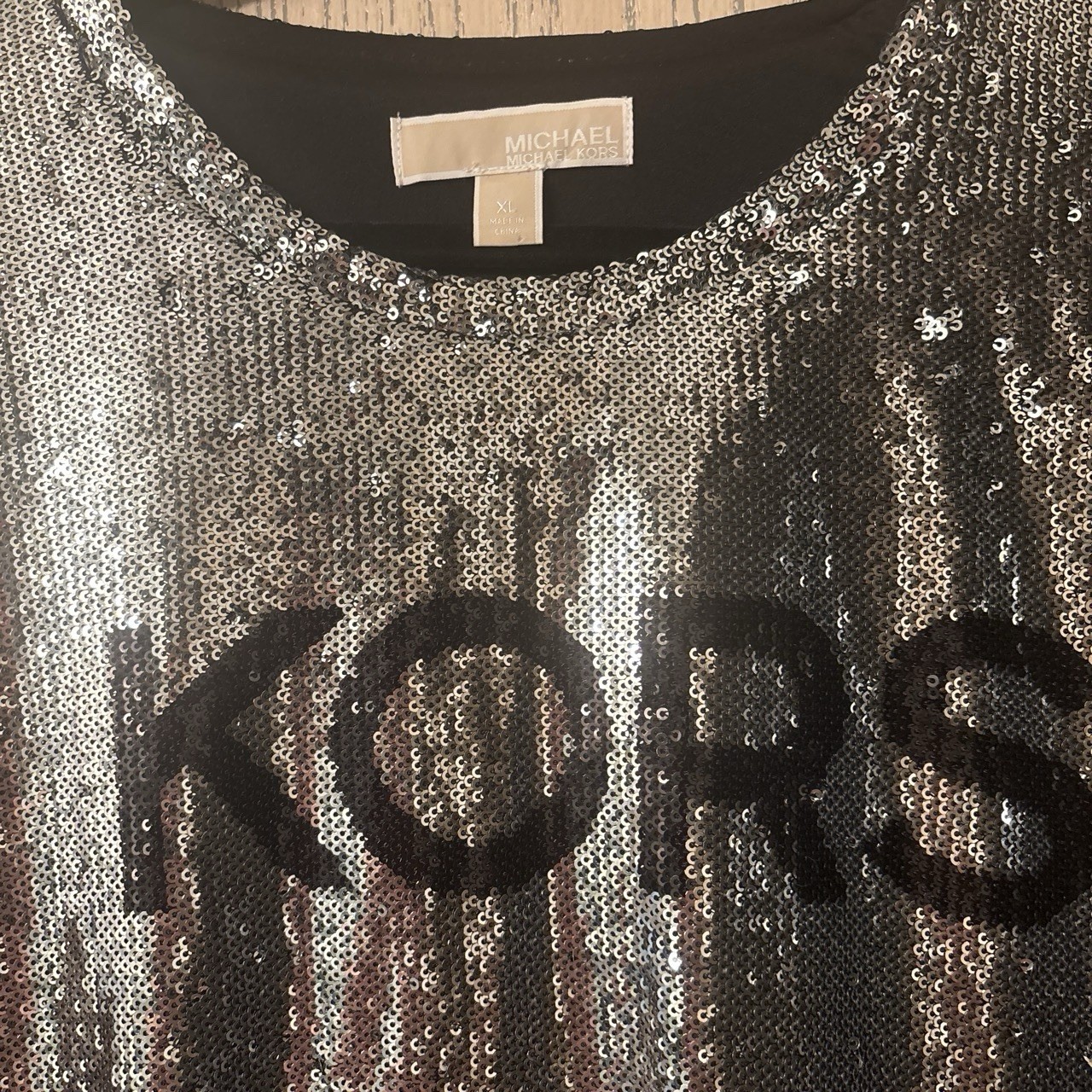 Michael Michael Kors Women’s XL Silver/Black Sequin KORS Logo Crew Neck Knit Tee