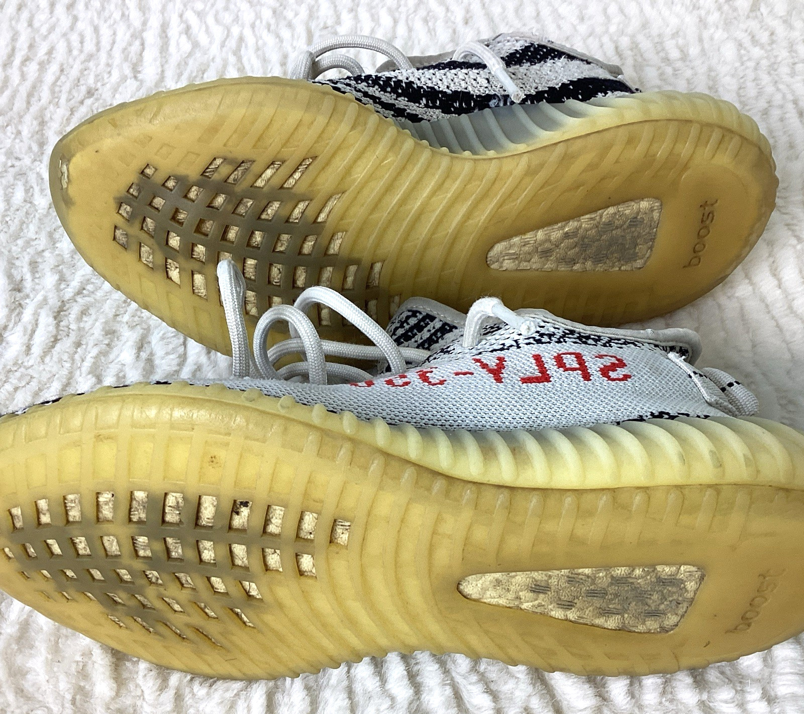 Adidas Yeezy Shoes V2 Boost 350 Men’s Size 7 Low Zebra, Moderate Wear