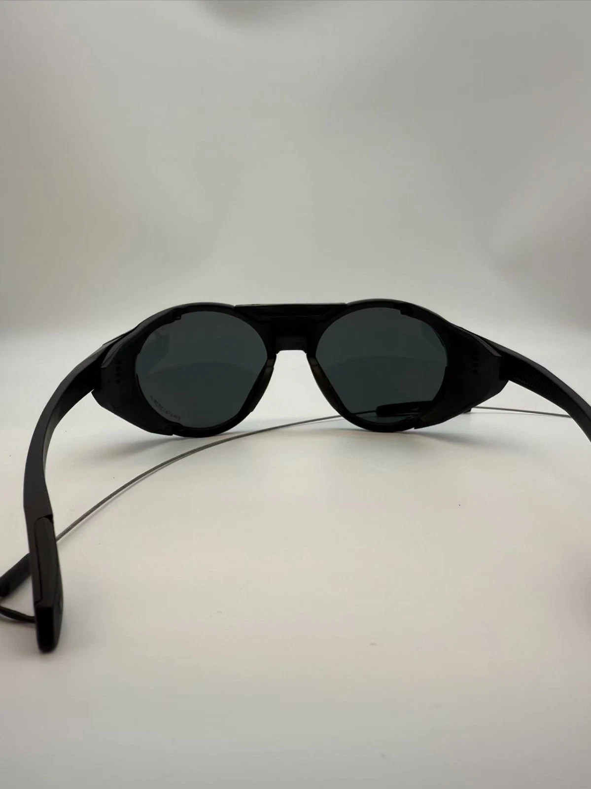 Gafas de sol redondas Oakley Oo9440 Clifden para hombre/-