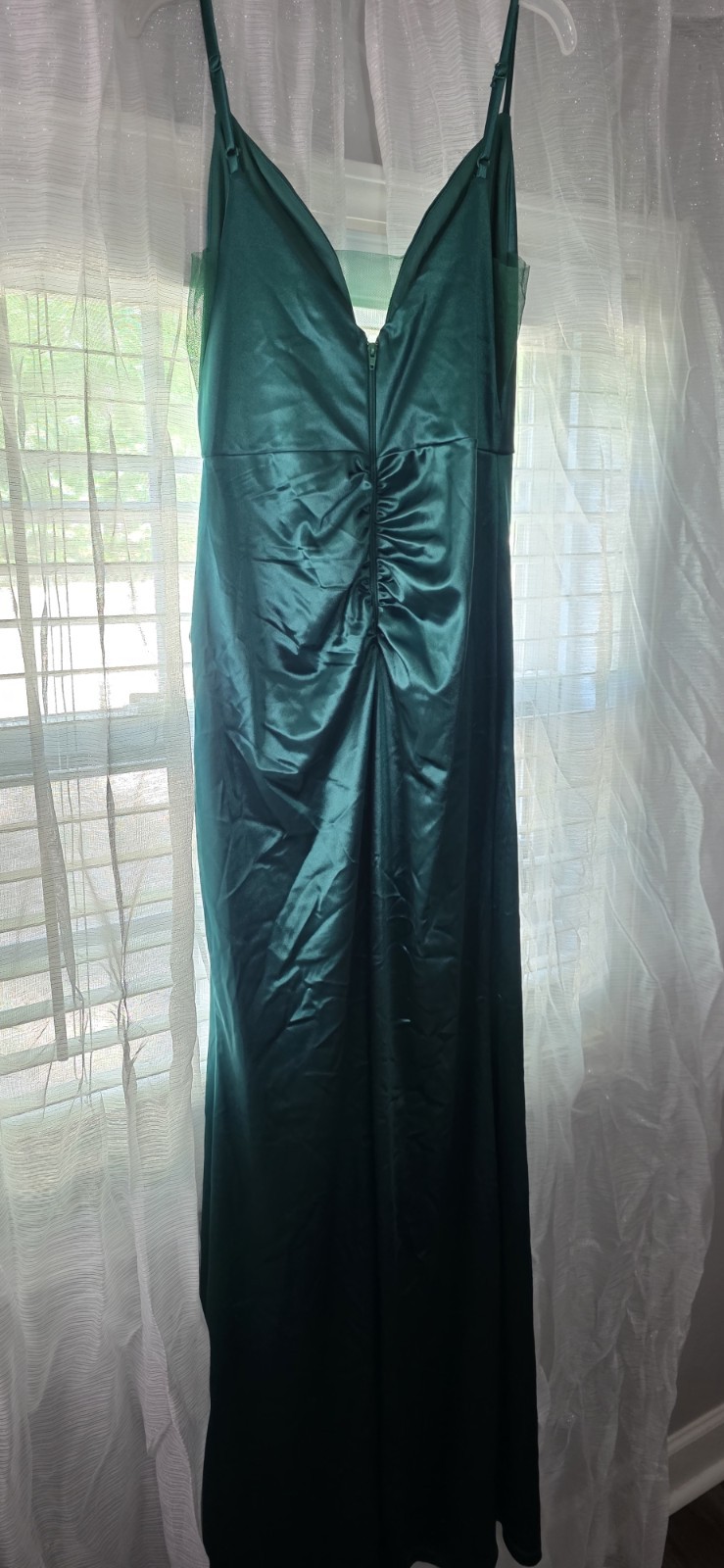 Windsor Green Satin Ruched V-Neck Spaghetti Straps Long Ball Gown Dress M