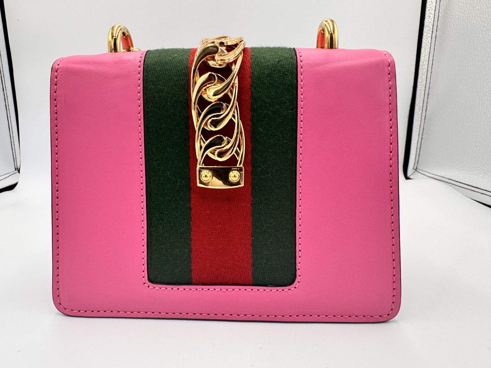 Authentic Gucci Sylvie Small Pink Leatheer Shoulder Bag Gold Chain Webstripe