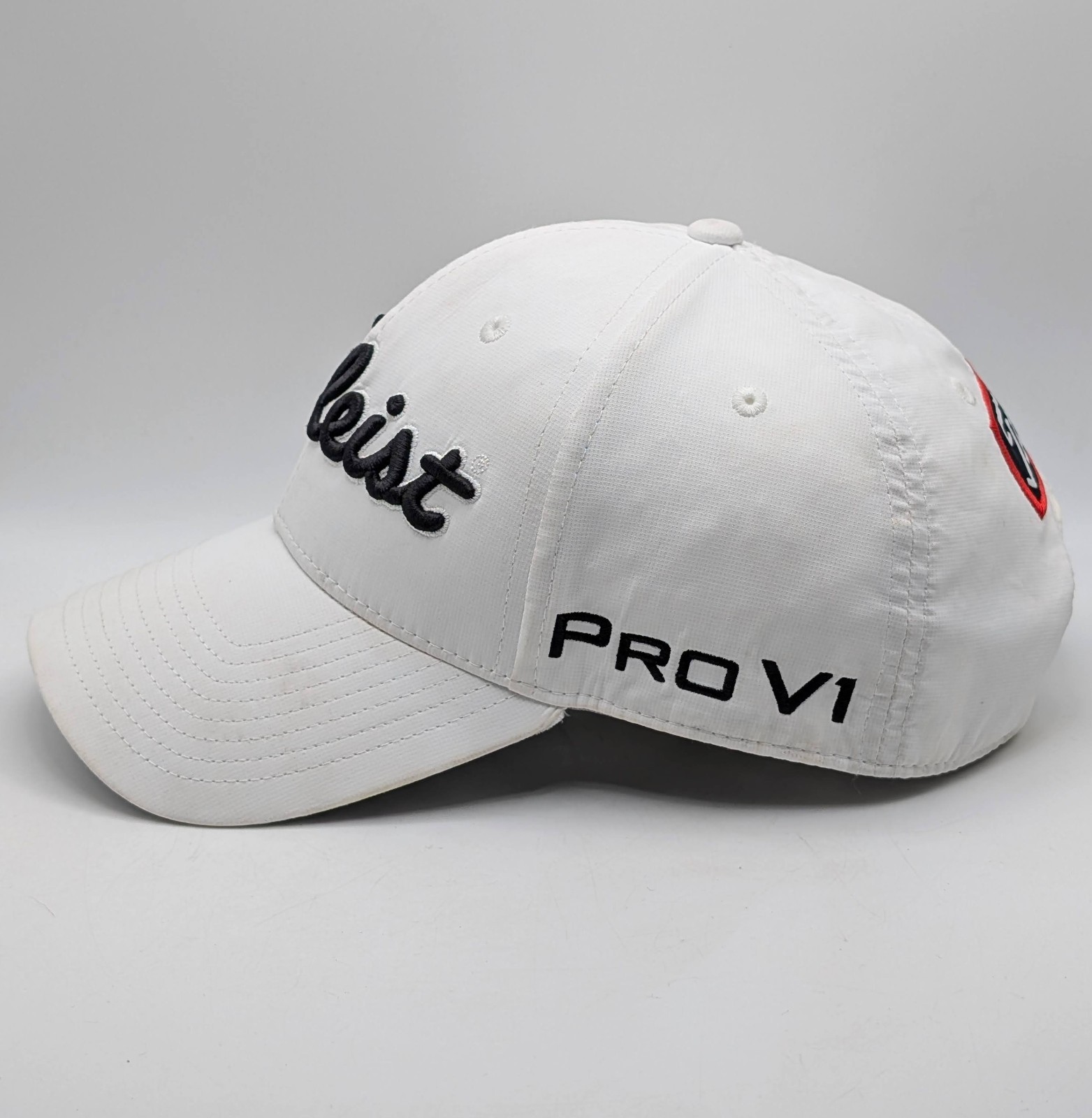 Titleist Pro V1 Golf Hat White Adjustable Strap Back Cap Unisex OSFM SEE PICS