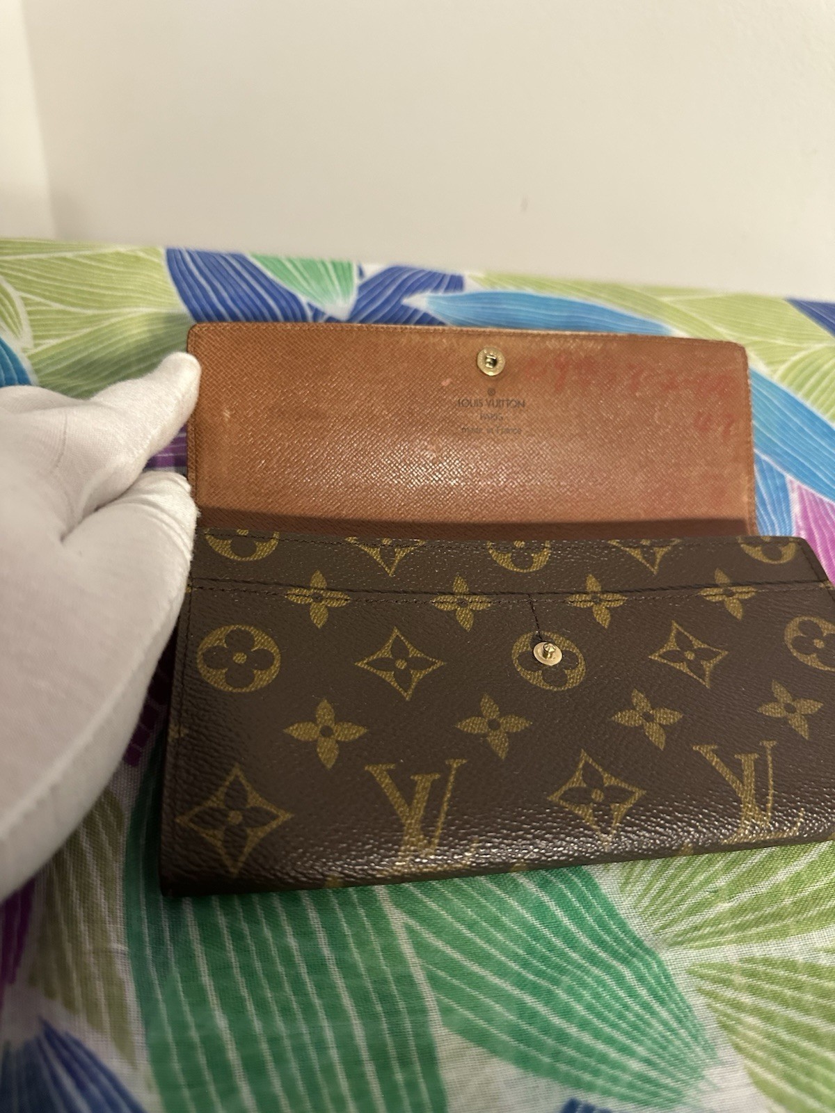 Louis Vuitton Women’s Folding Wallet, Brown Monogram Logo, Credit Card Slots