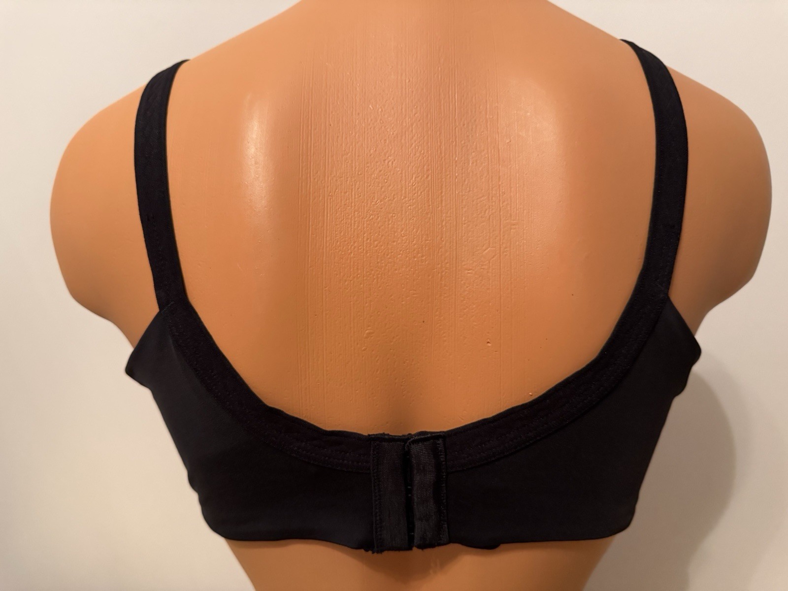 NWT Warners “Invisible” Wire Free Lightly Lined Bra TA4011 Black Size 40C