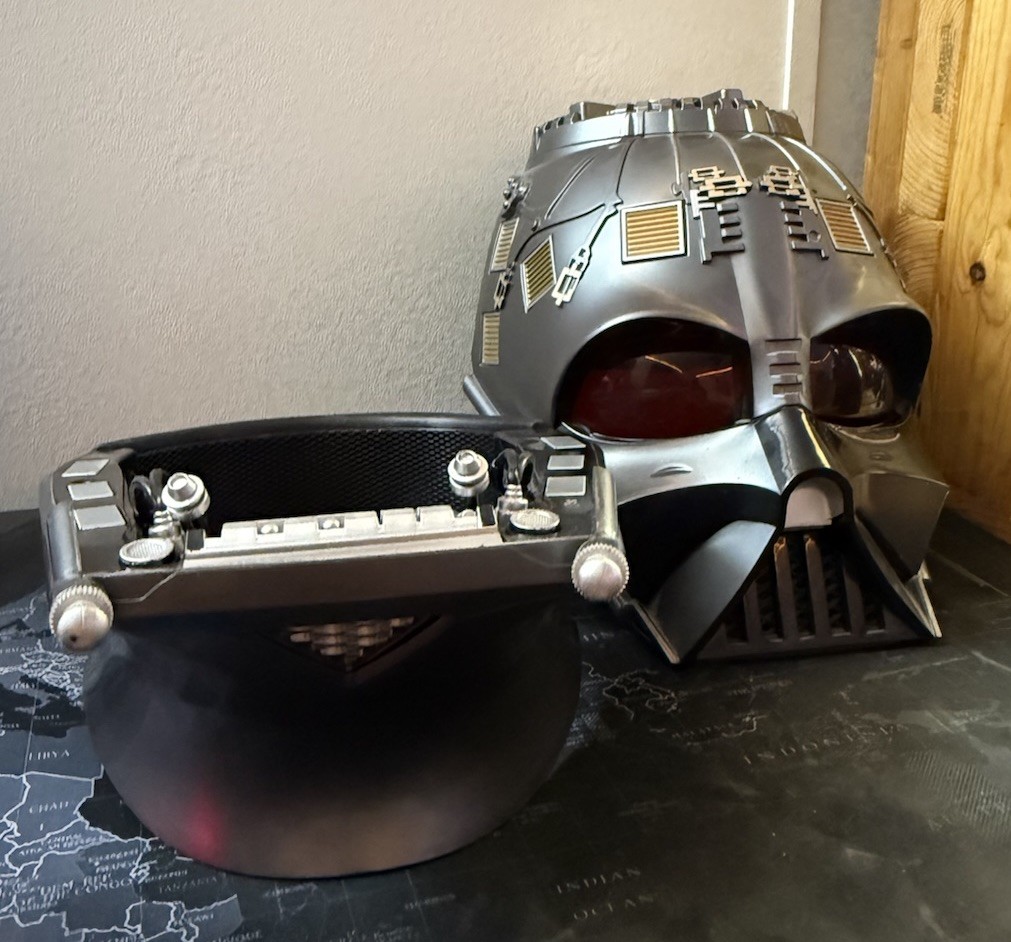Star Wars Black Series DARTH VADER Premium Electronic Helmet Obi Wan edition