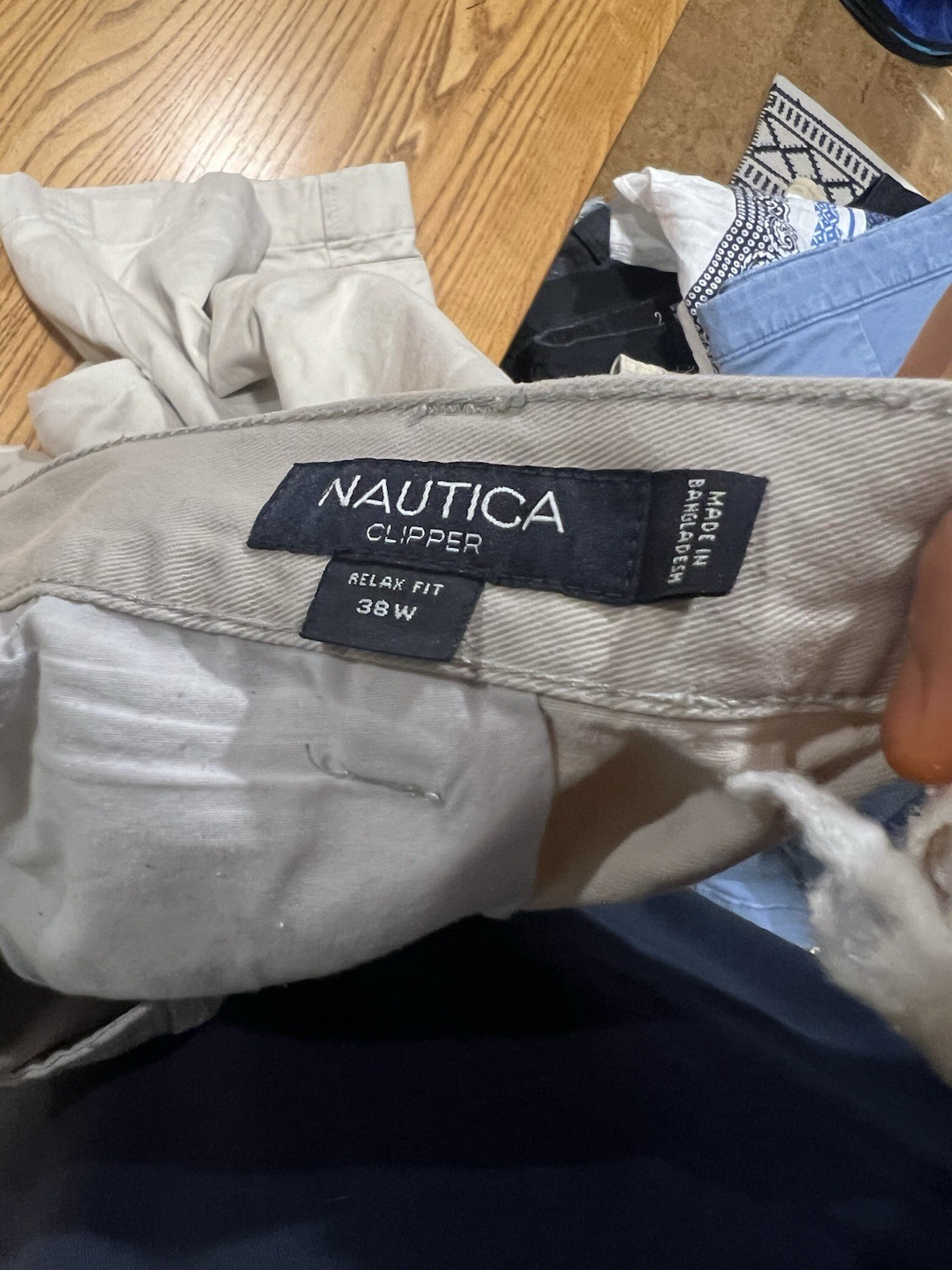 Nautica Men’s Beige Cargo Shorts Relaxed Fit Pockets Solid Flat Front