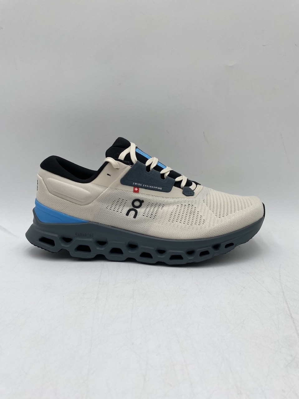 On CLOUDSTRATUS 3 Men’s NEW Running Shoe Green/Horizon Multiple Sizes