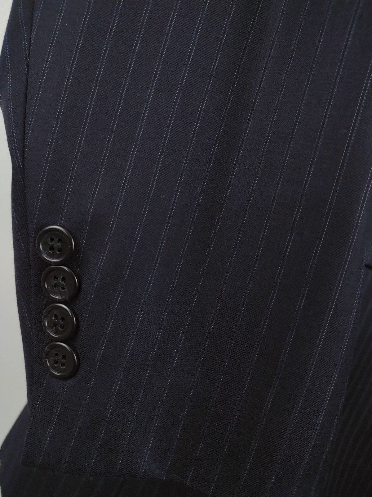 Hart Schaffner & Marx 2 Piece Suit 48/50R Navy Wool 43×28 Pants Chalk Pinstripe