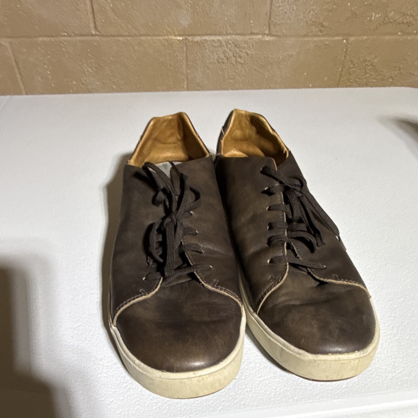 OluKai Men’s Brown Leather Lace-Up Casual Sneakers, Rubber Sole, Round Toe