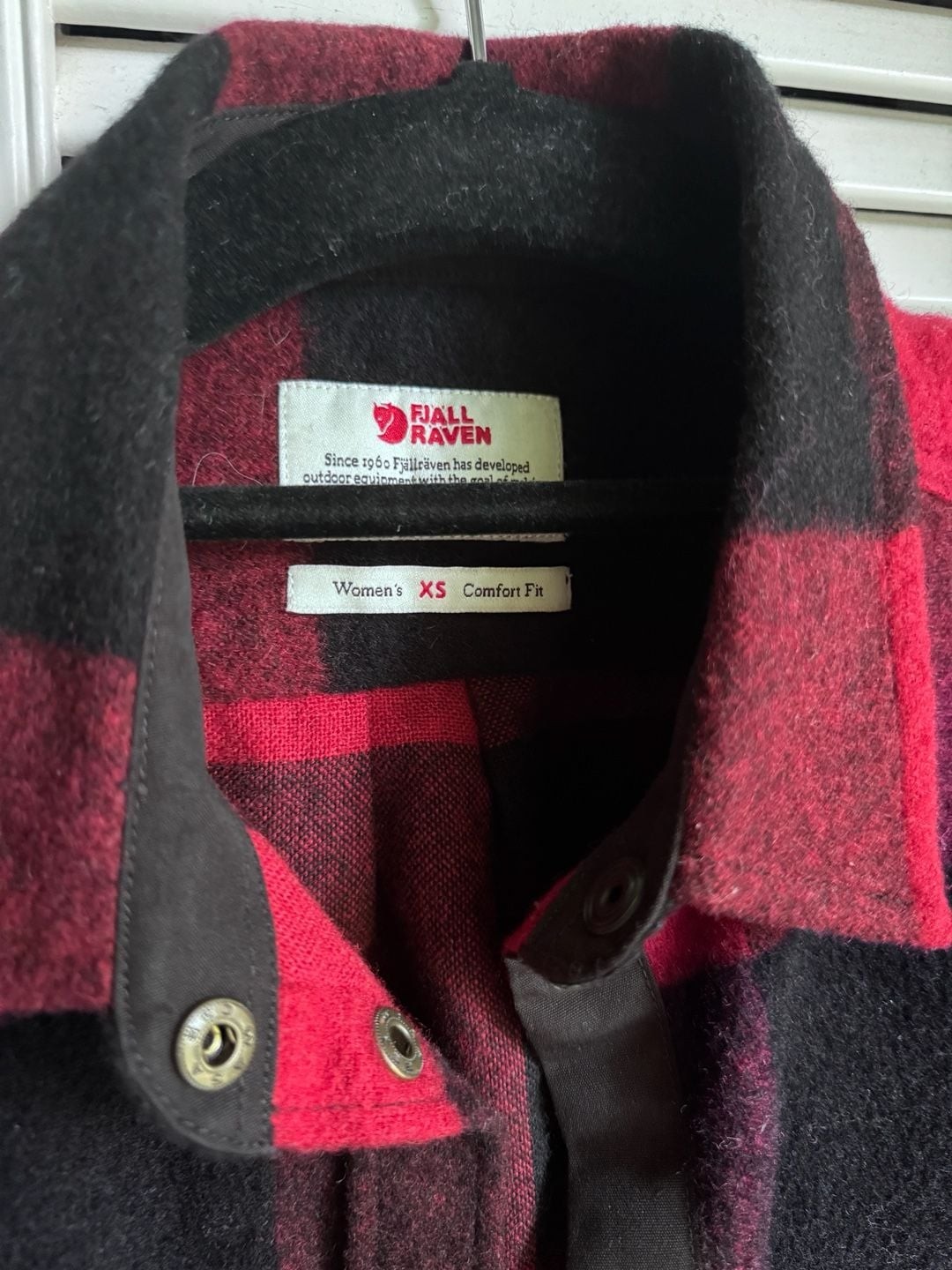 Fjällräven Women’s Canada Shirt in Red/Black Buffalo Plaid