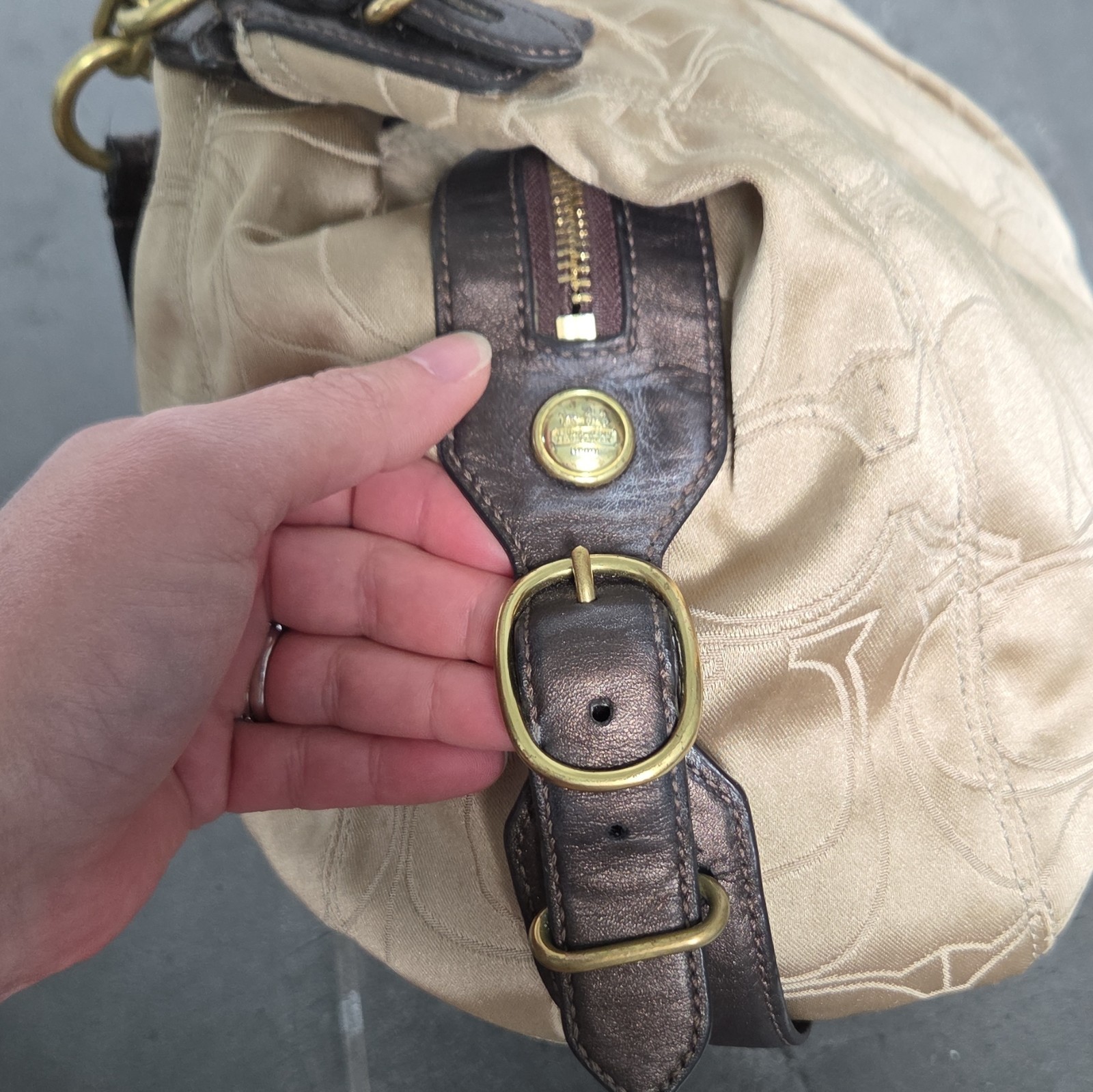 Vintage Coach Maggie Singature Hobo Shoulder Bag