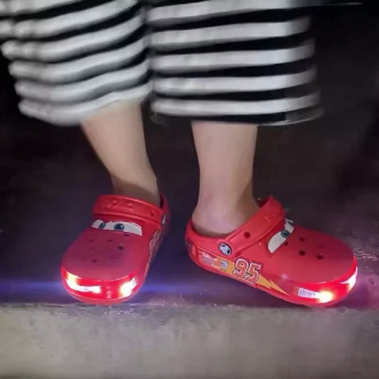 Kid’s LIGHT-UP Lightning McQueen Crocs boys girls Shoe Clog Disney C8-J3 Size **