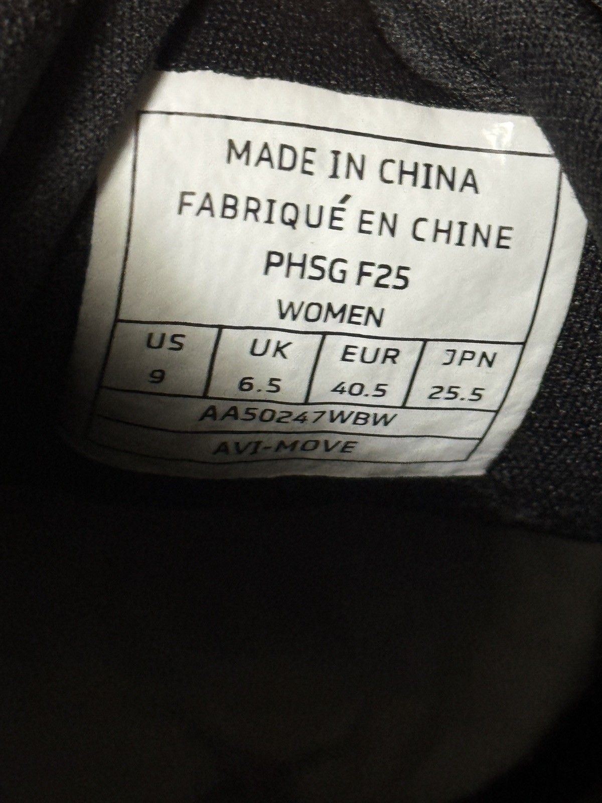 Avia Avi-Move Women’s Running Shoes Size 9 Black White Walking Athletic Sneakers
