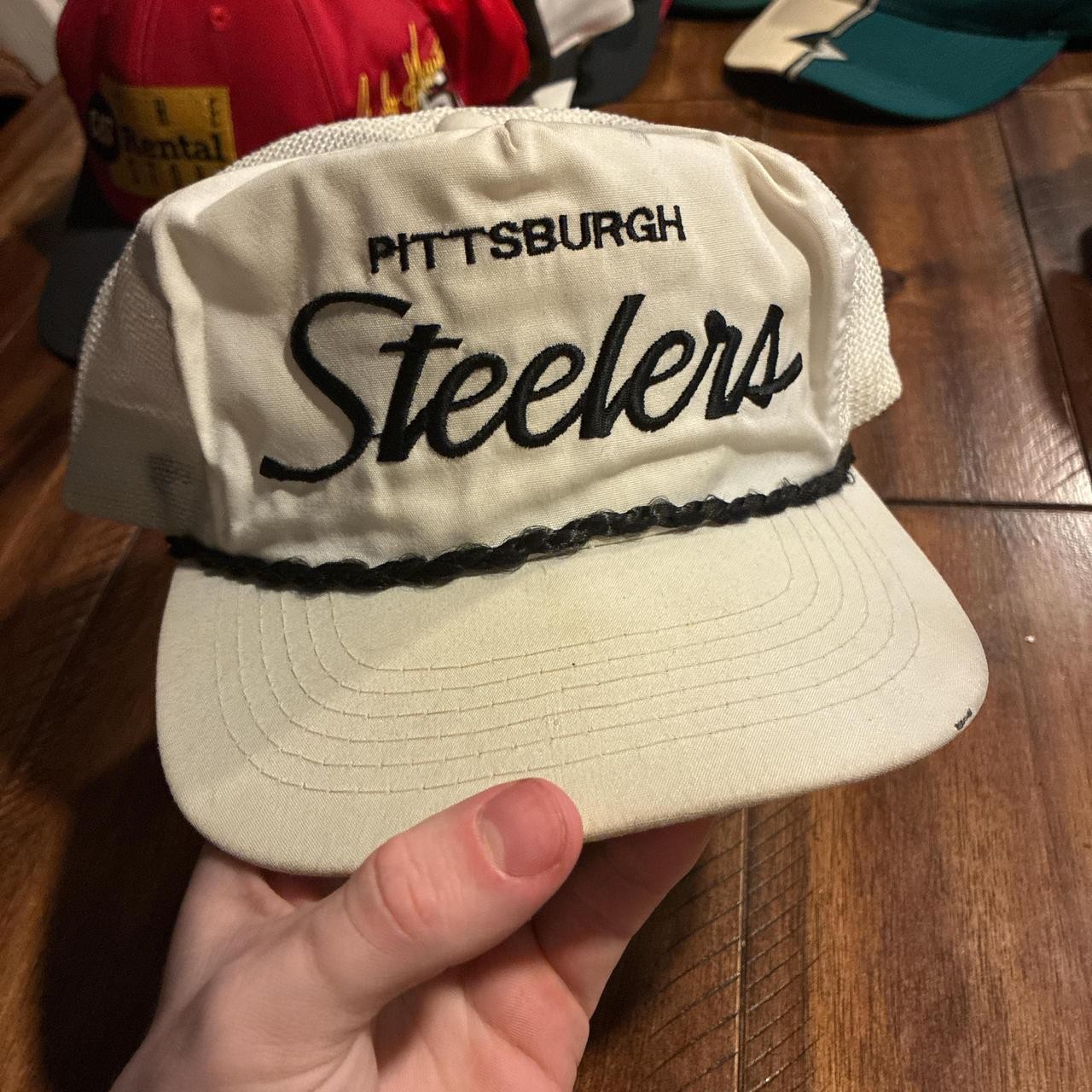 Pittsburgh Steelers Sports Specialties white and black snapback hat. Never seen