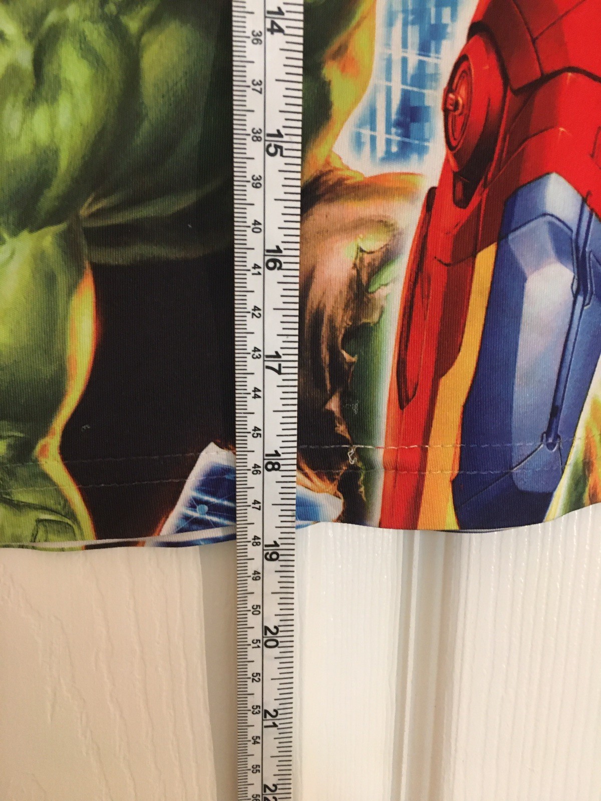 Cartoon Network Boys Size 6/7 Marvel Avengers Athletic Shirt Bright Graphics.