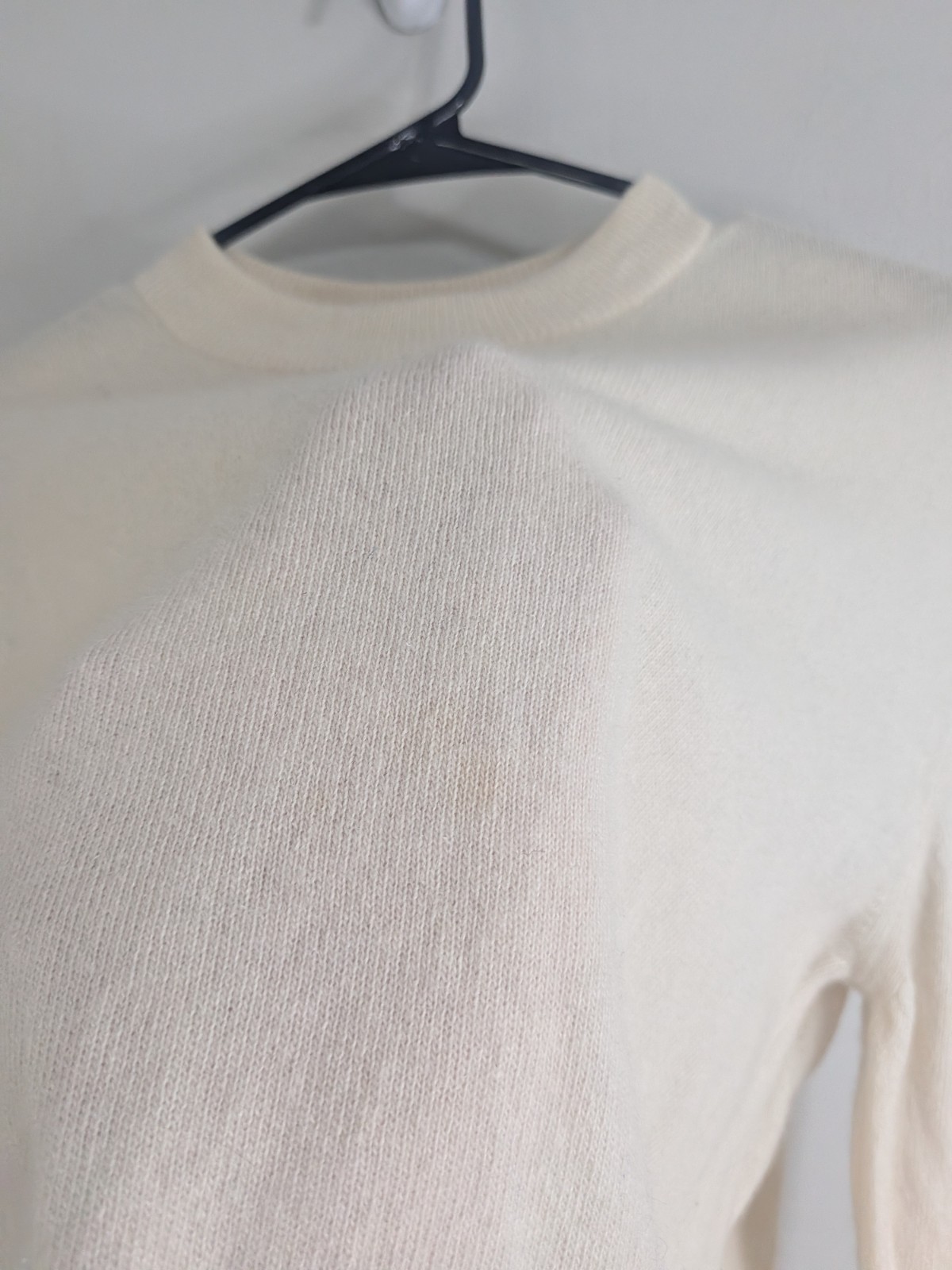 White Of Hawick Sweater Women’s Medium Beige 100% Cashmere Pullover Long Sleeve