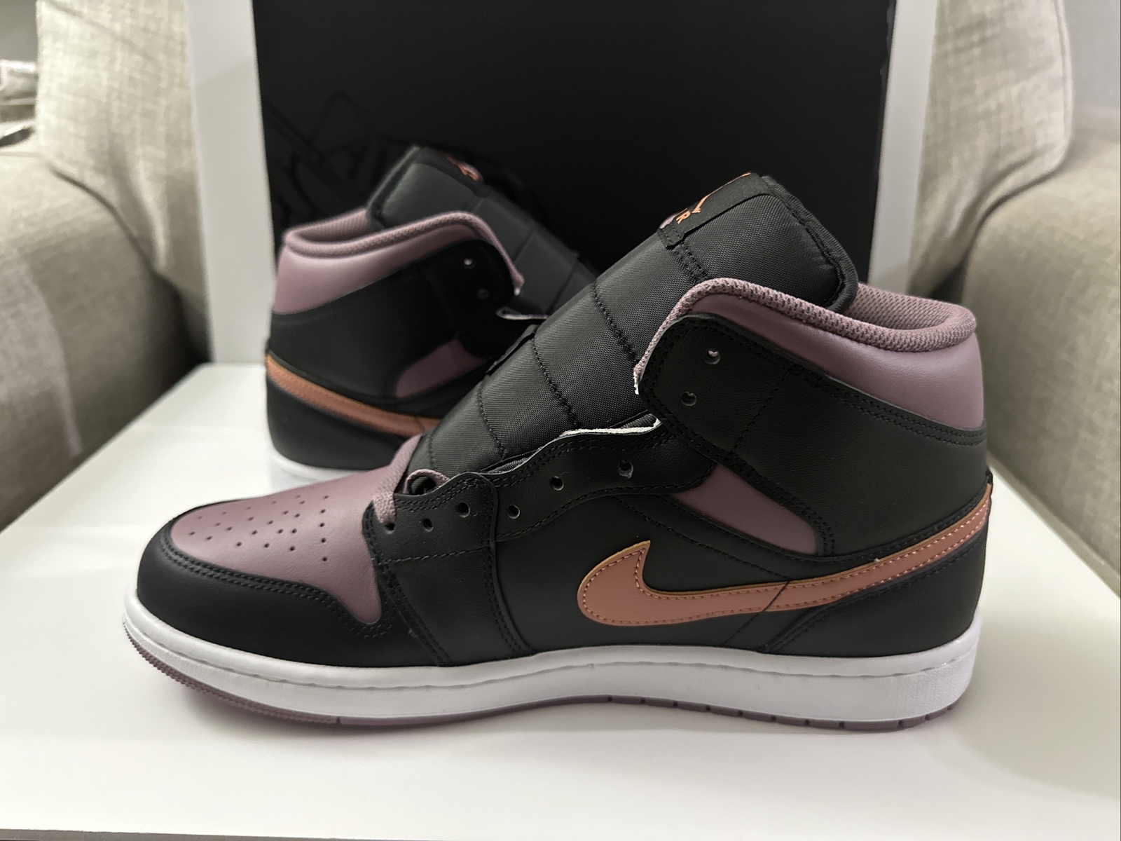 Jordan 1 Mid Black Sky J Orange Men’s Size 11.5 Casual Shoes FB9911-008 New