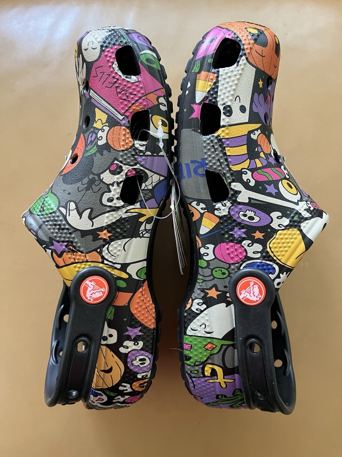 CROCS Classic Disney Theme Parks Halloween Clogs Adult Size Men 4 Women 6 NWT