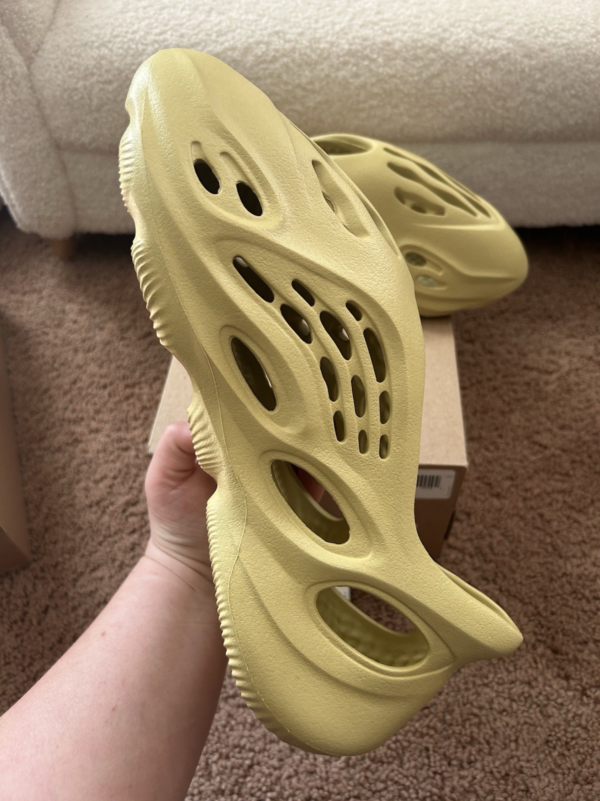Yeezy Foam RNNRS Sulfur Men’s Size 12, Brand New