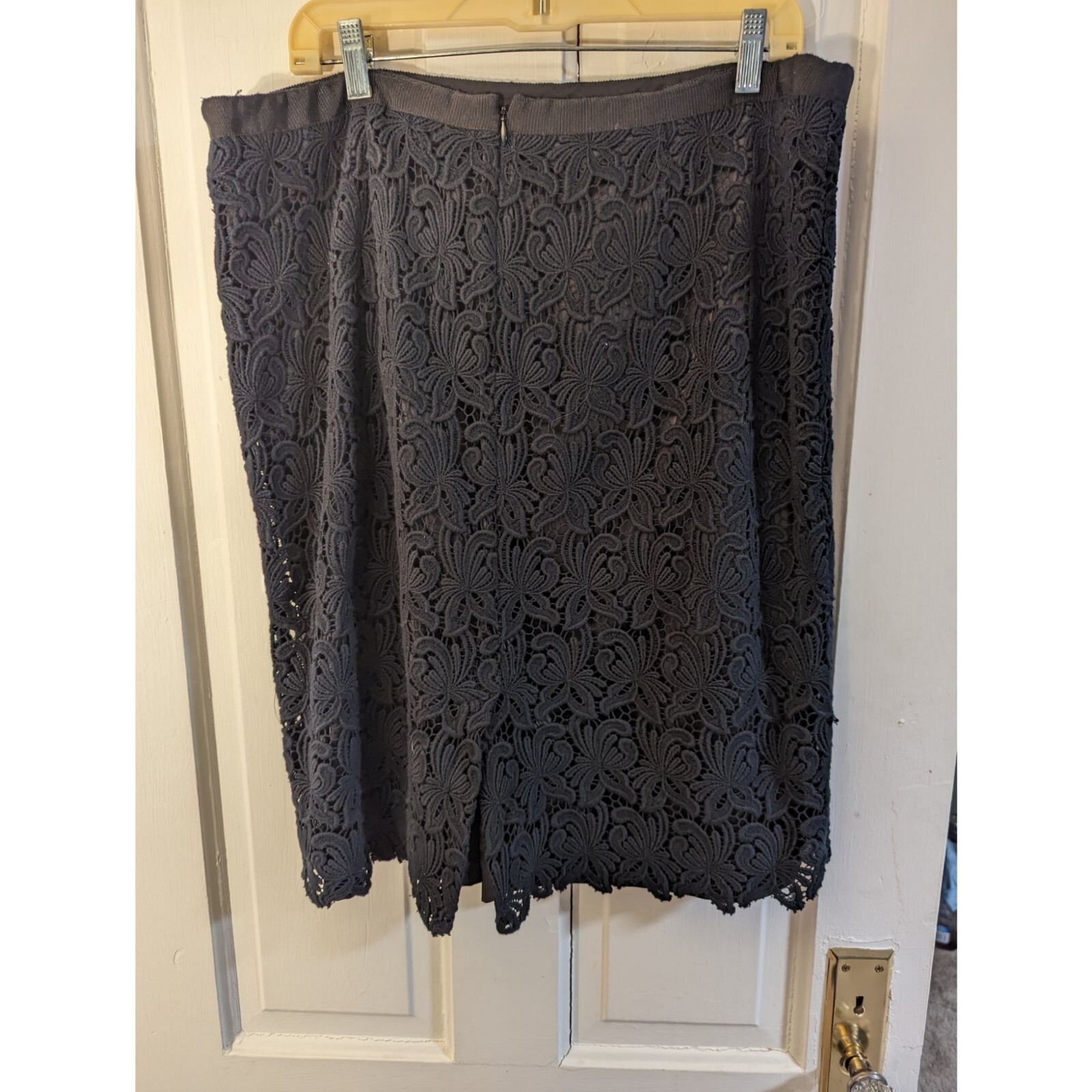 Talbots Black Lace fully lined knee length skirt size 16