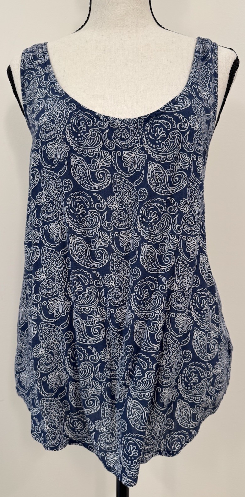 Gap Blue Paisley Cross Back Tank Top Womens S 100% Viscose Sleeveless Boho