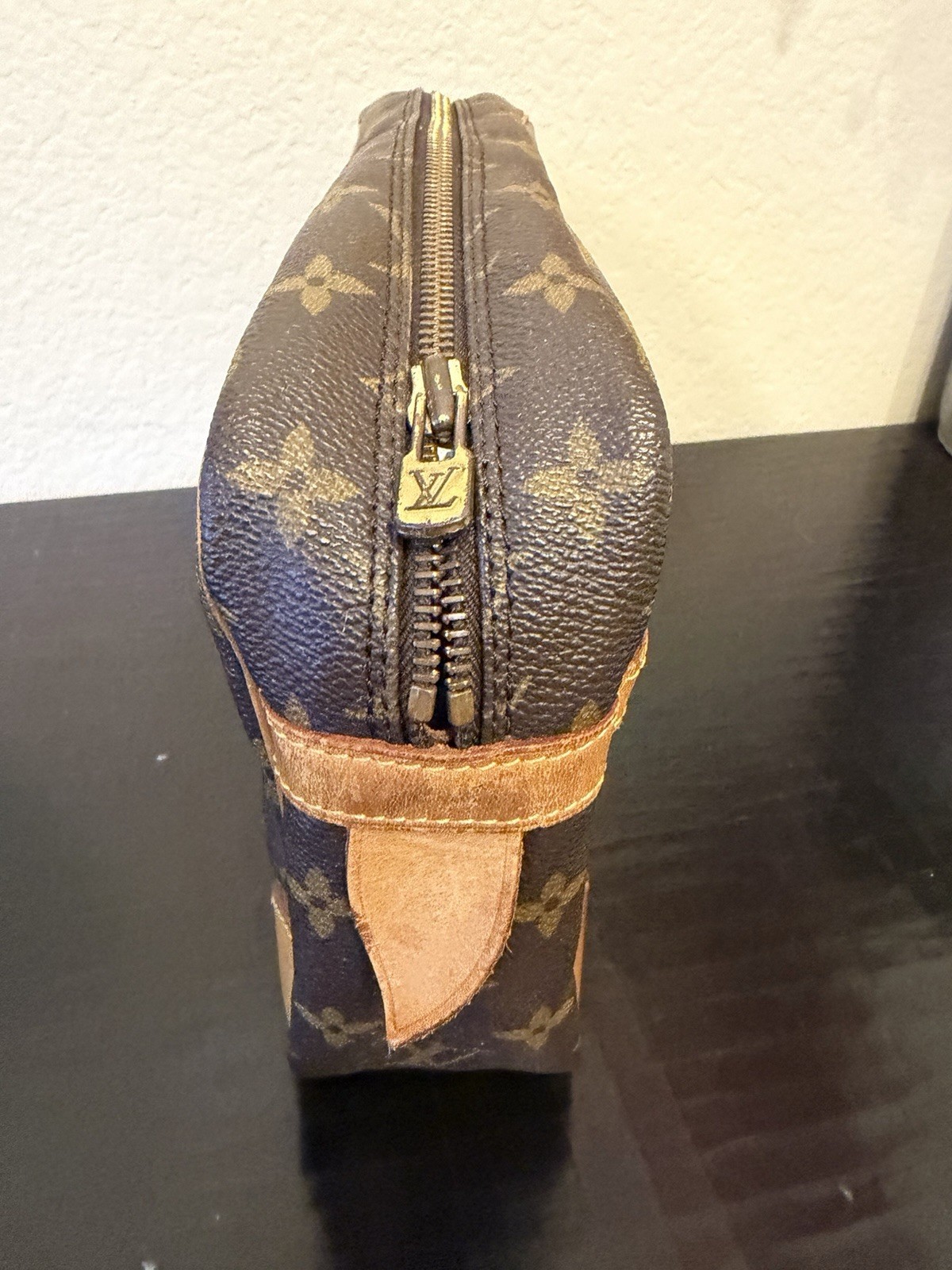 LOUIS VUITTON Compiegne 28 Monogram Canvas Brown Vintage Zip Clutch