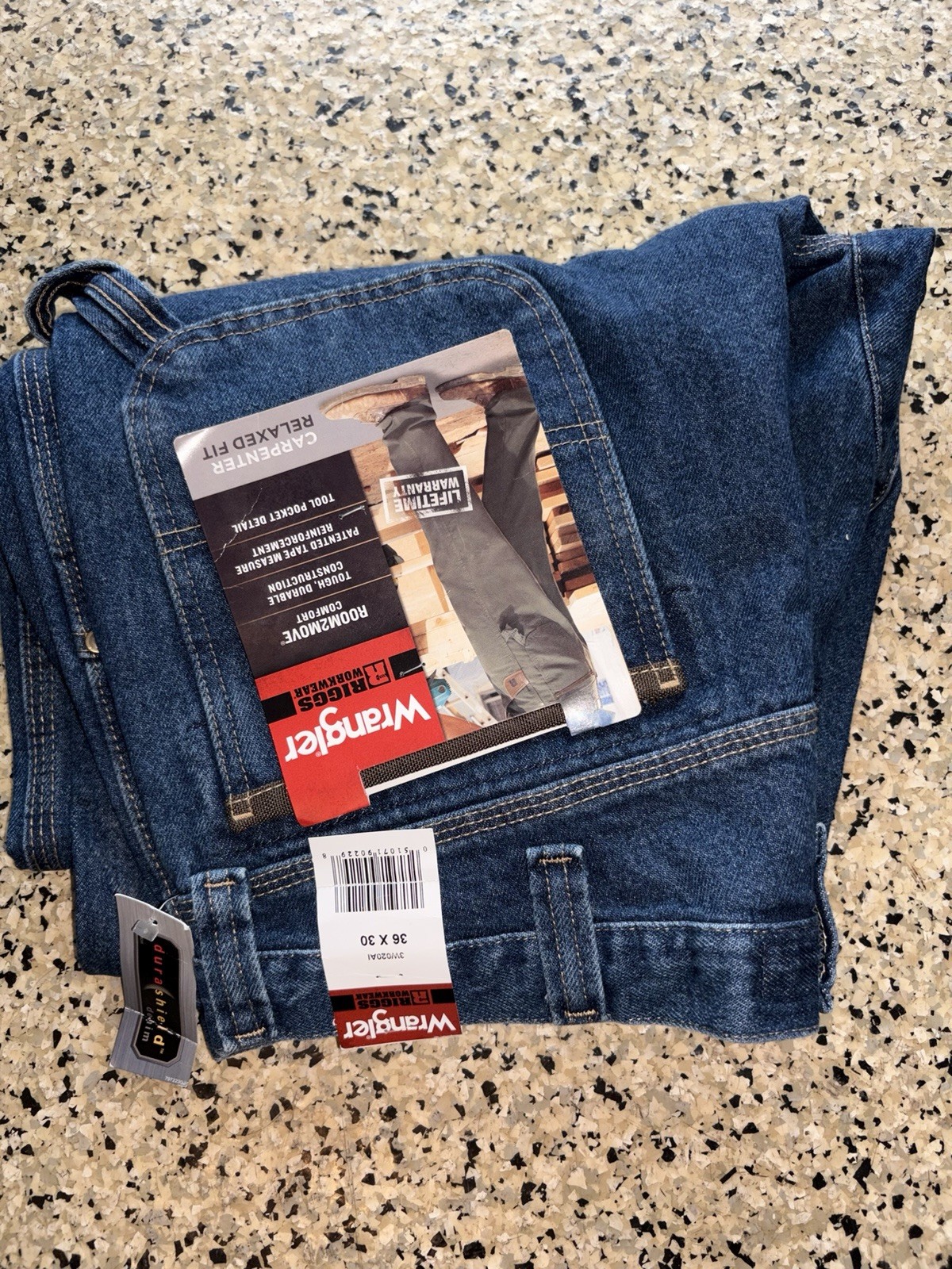 Wrangler RIGGS Workwear Room2Move Men’s Relaxed Fit Carpenter Jeans Blue