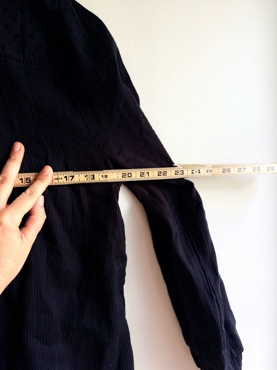 Quince Organic Textured Cotton Peasant Blouse black size Large