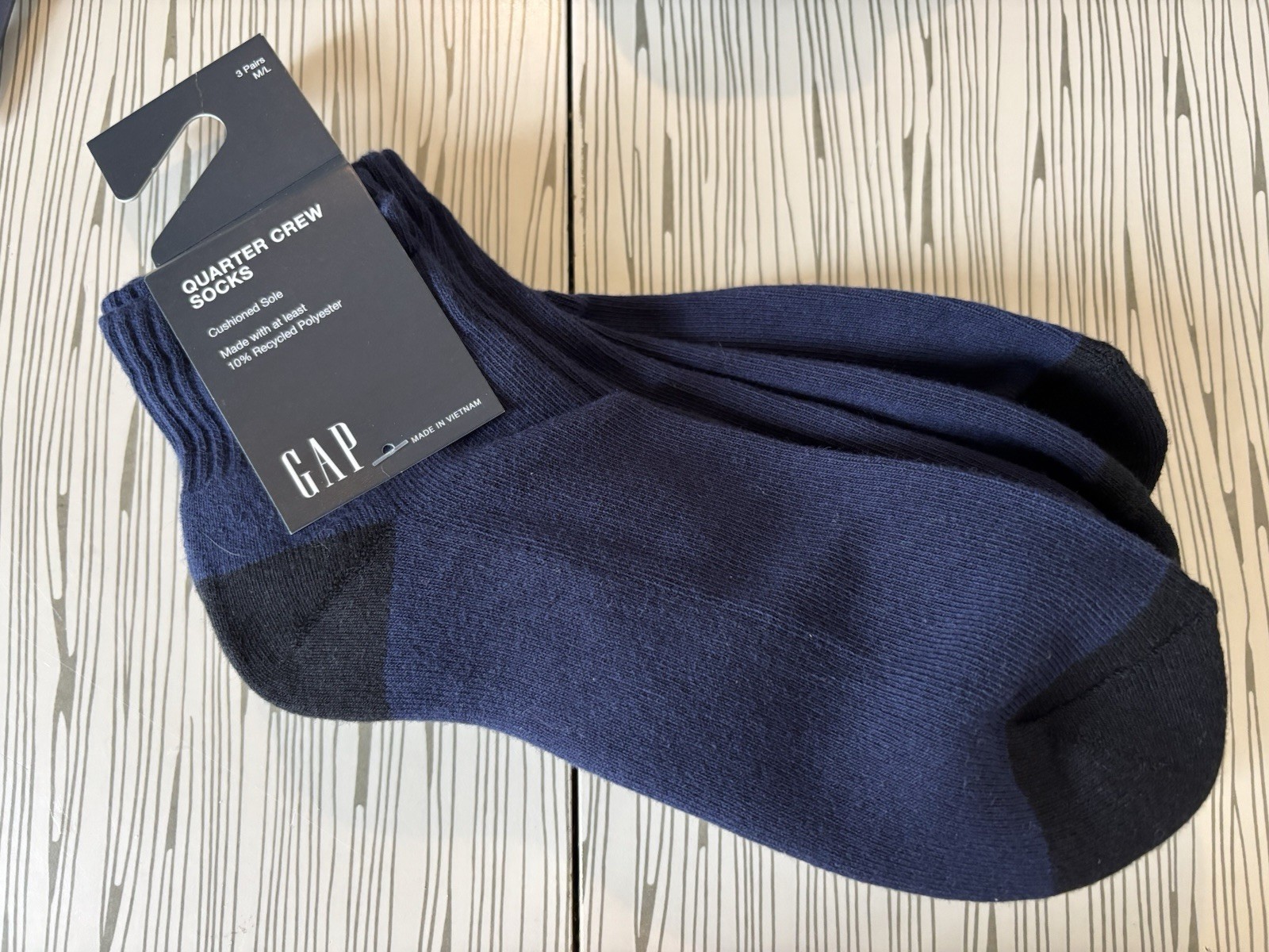 GAP 11 PAIRS NO SHOW QUARTER CREW SOCKS M/L GREY NAVY NWT! $82