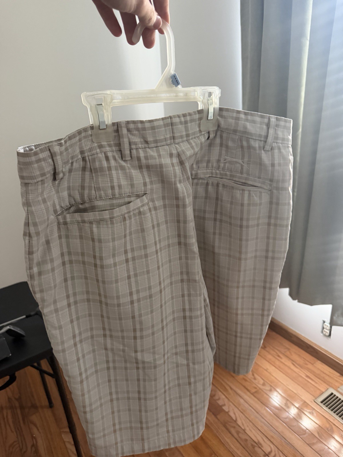 Slazenger Men’s Plaid Chino Shorts Flat Front Stretch Zip Slash Pockets