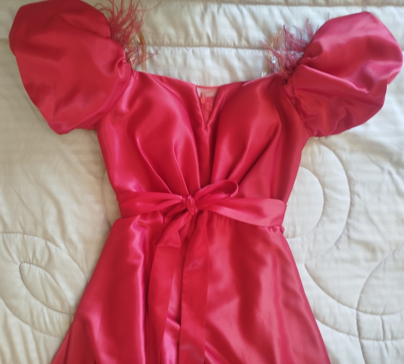 Elegant Red Satin Evening Dress Balloon Puff Sleeve Maxi Party Gown Gently Used