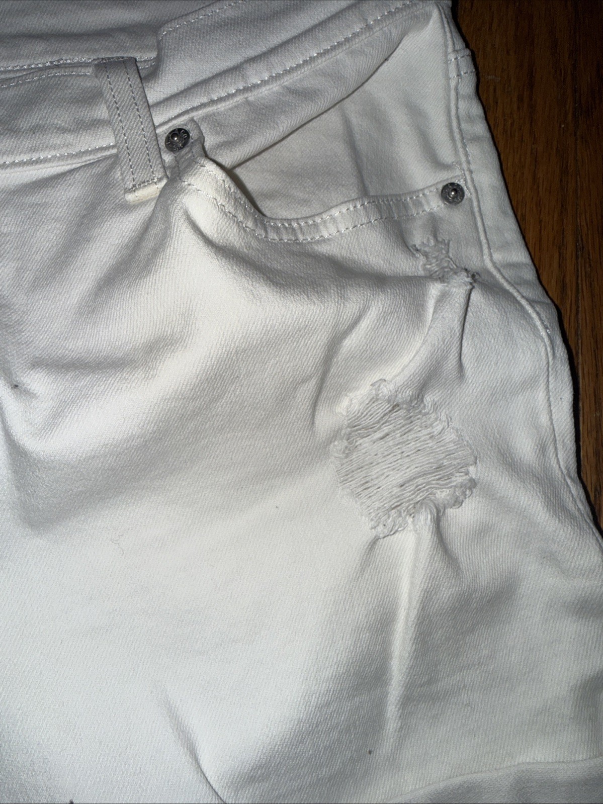 Levi Strauss Womens Shorts Size Mid Rise Mid Length Denim White Size 32 New