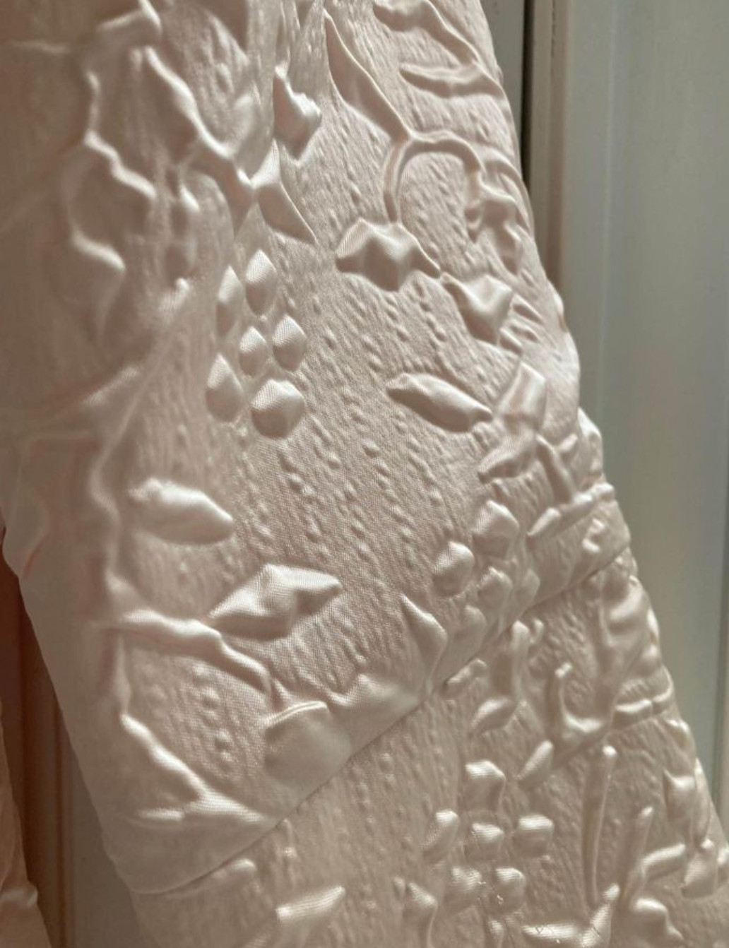 Linger Ln NYC Rose Brocade Coat House Coat pink Blush XS