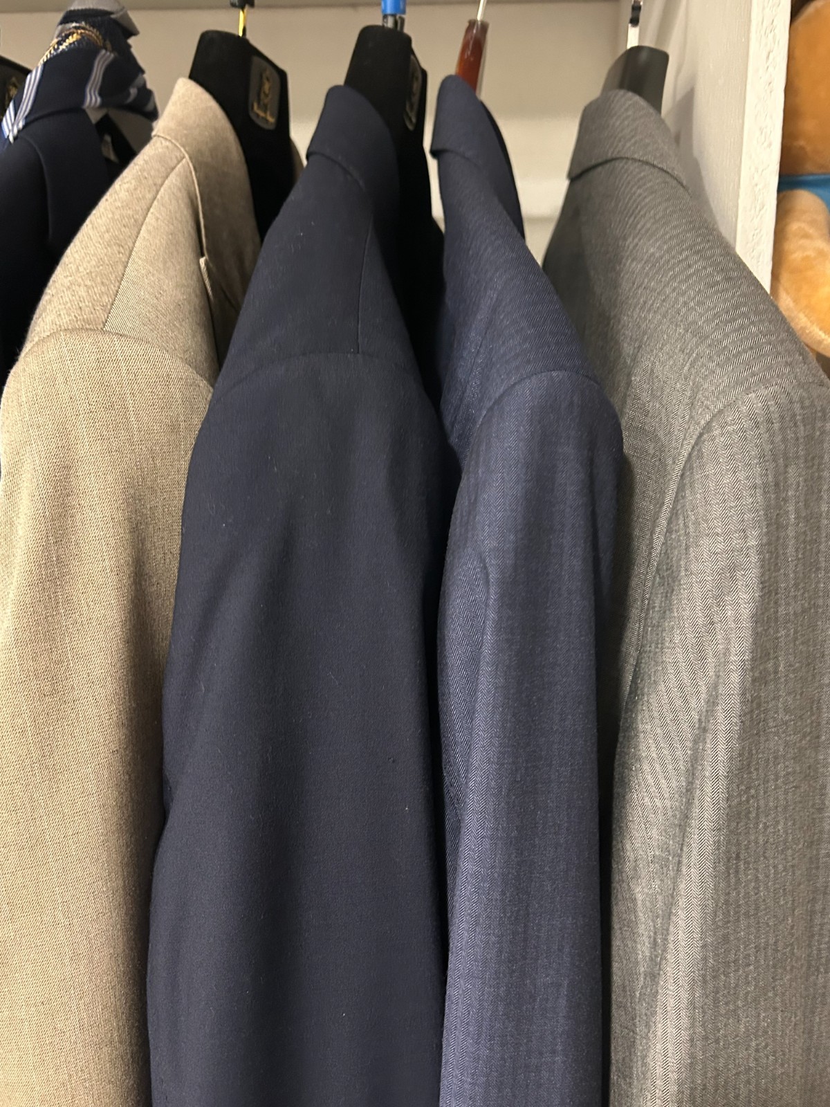 italian suit made in italy. New. Peak Lapel. Vented. Double Breasted. TAN