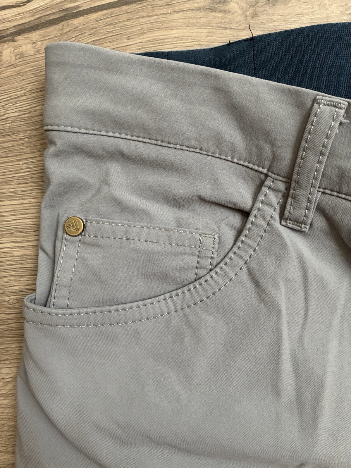 Adidas Go to 5 Pocket Pants Men’s 35×30 Gray Tapered Fit Stretch Golf Chino
