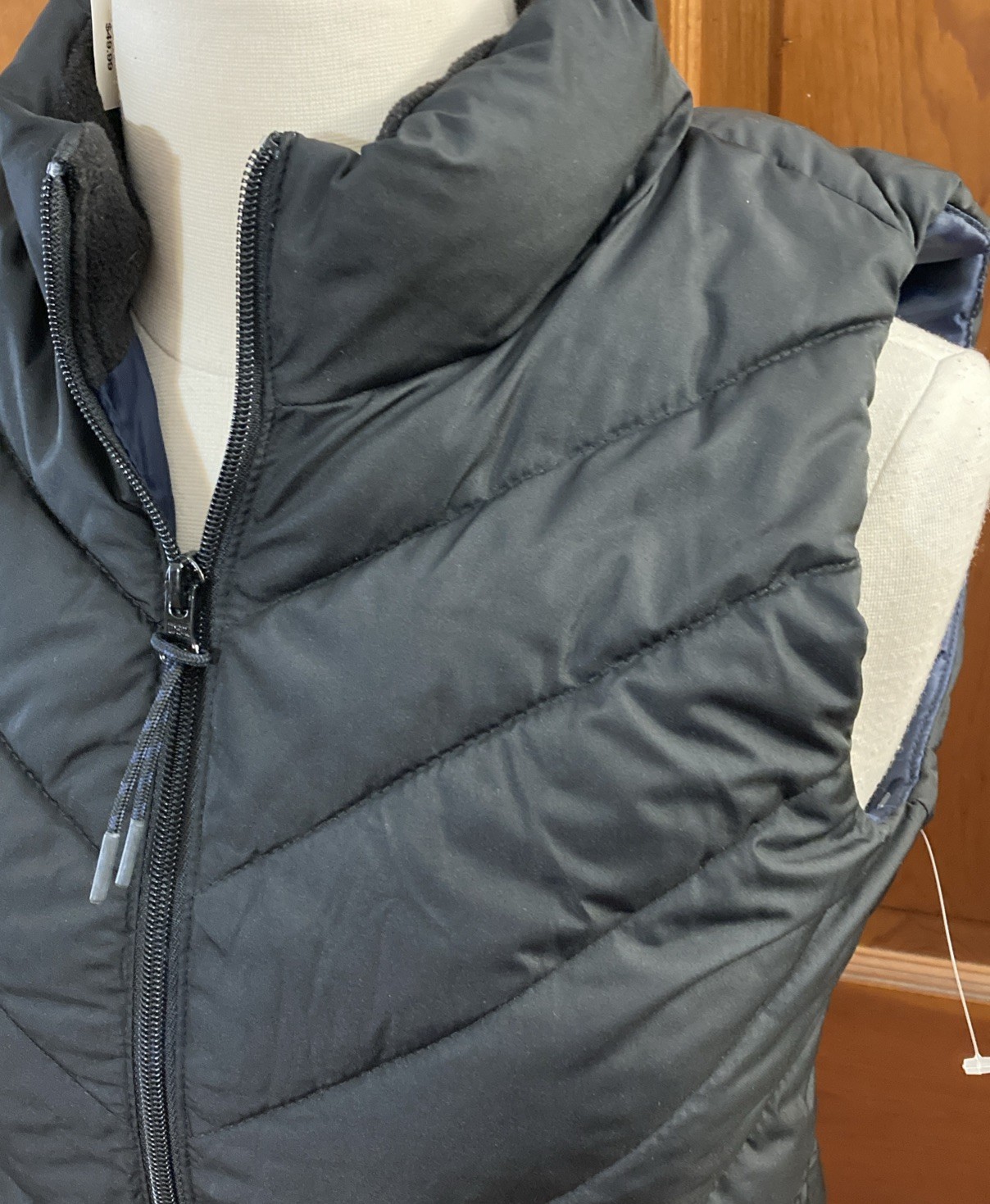 GAP Womens Puffer Vest Jacket Sz XS New Black Quilted Insulated Pockets Outdoor