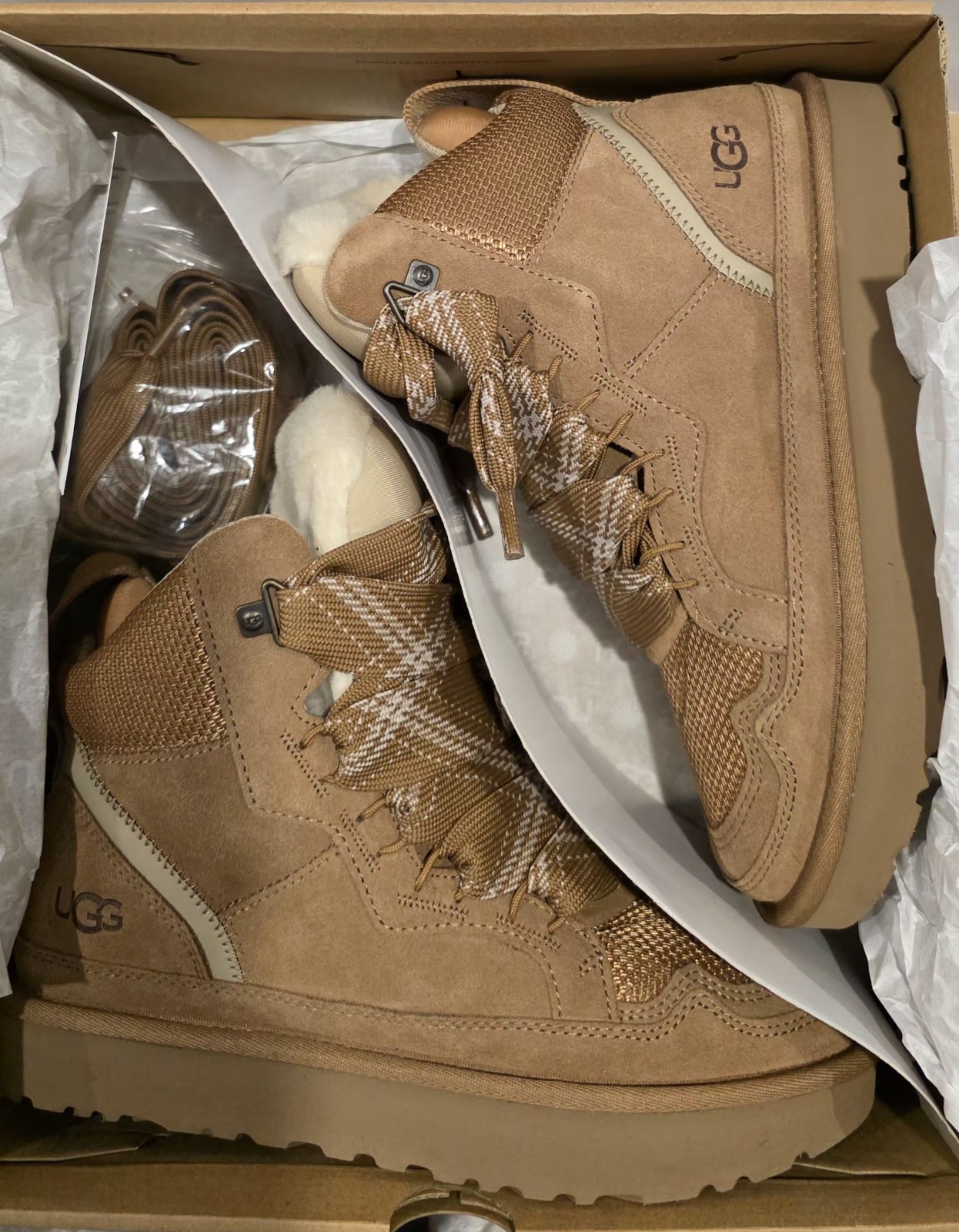 UGG Women Classic Highmel Chestnut Suede Sneakers Lace-Up Boots US 8