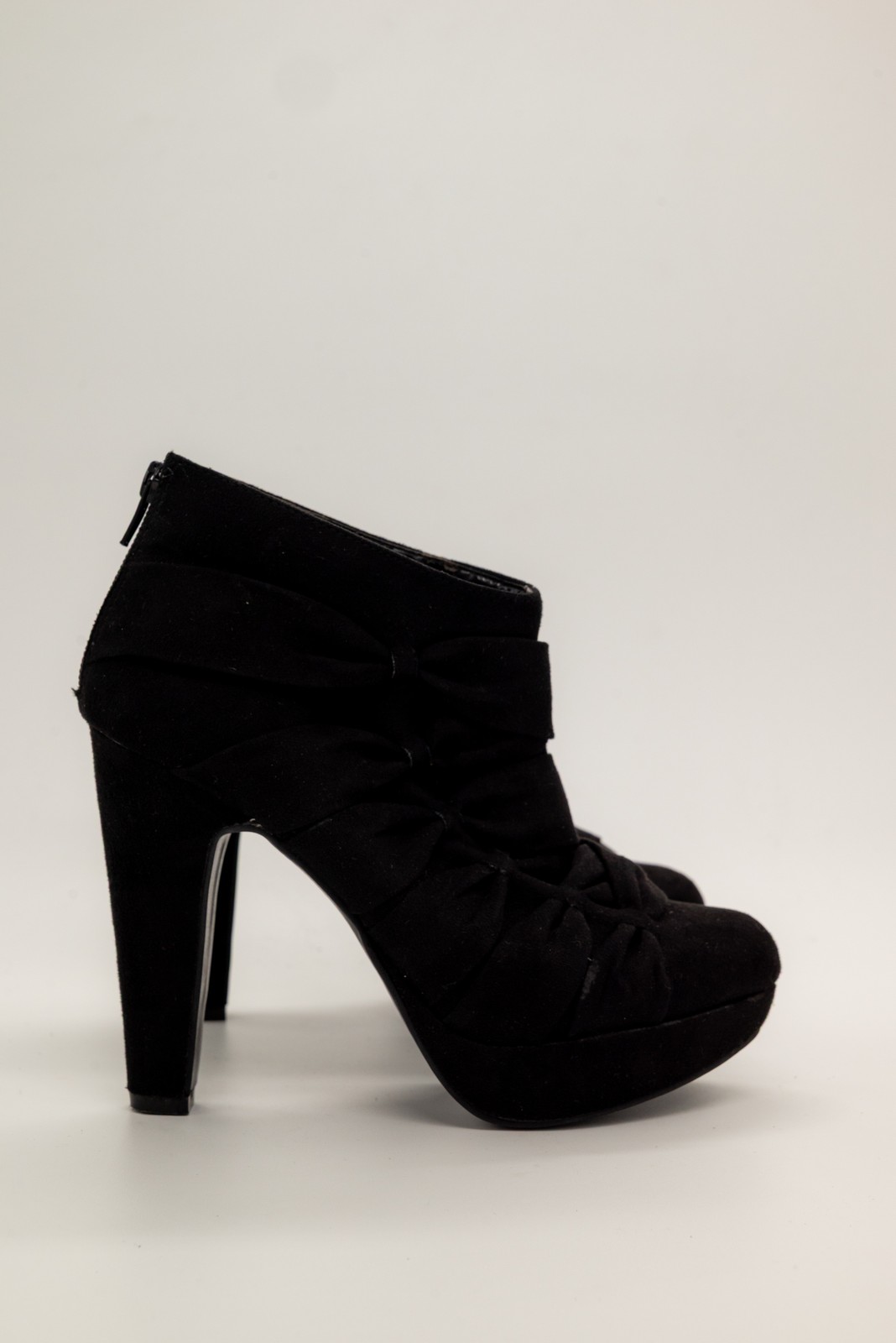 CALL IT SPRING Women Synthetic Black Heels Size US 8