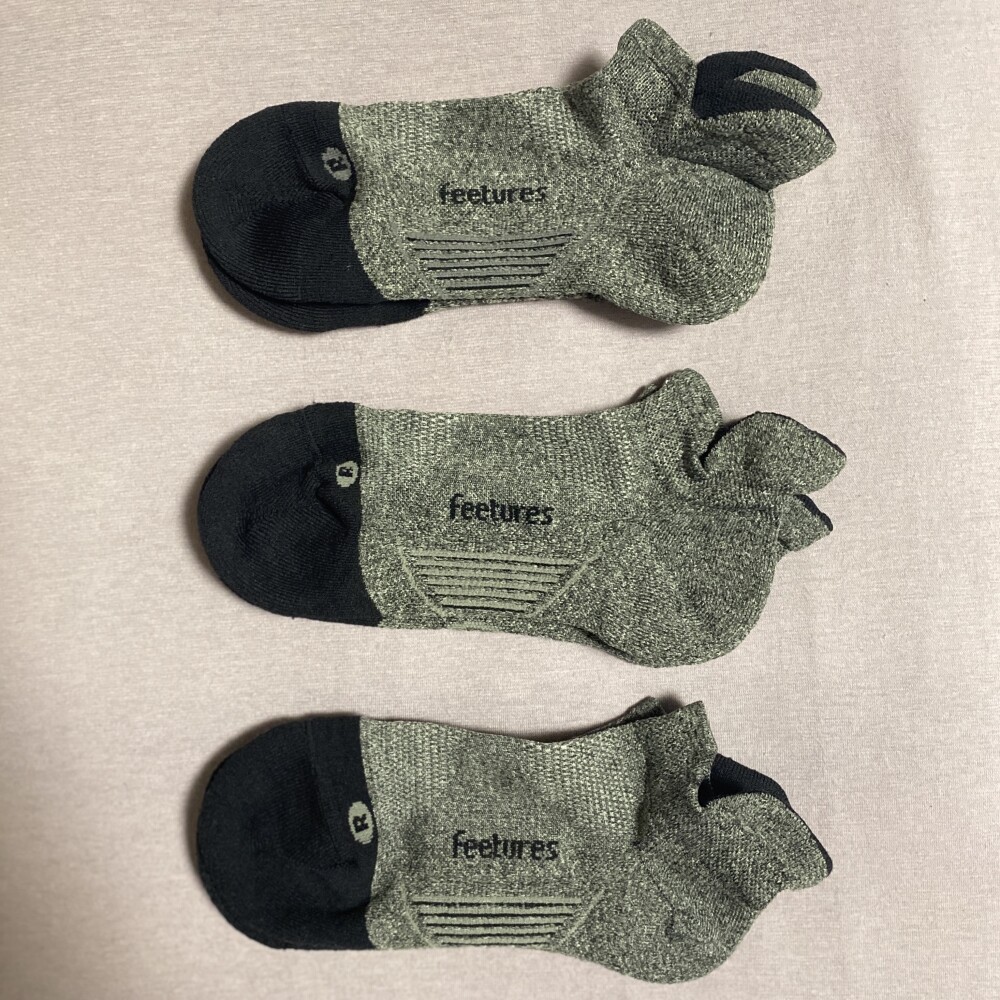 Feetures 3 Pairs Elite Light Cushion No Show Tab Socks COMBO Multicolor S M L