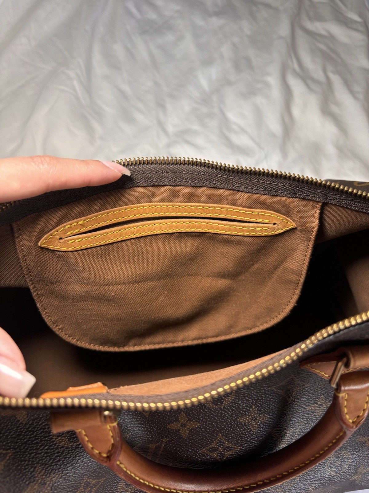 Vintage Louis Vuitton Monogram Speedy 35
